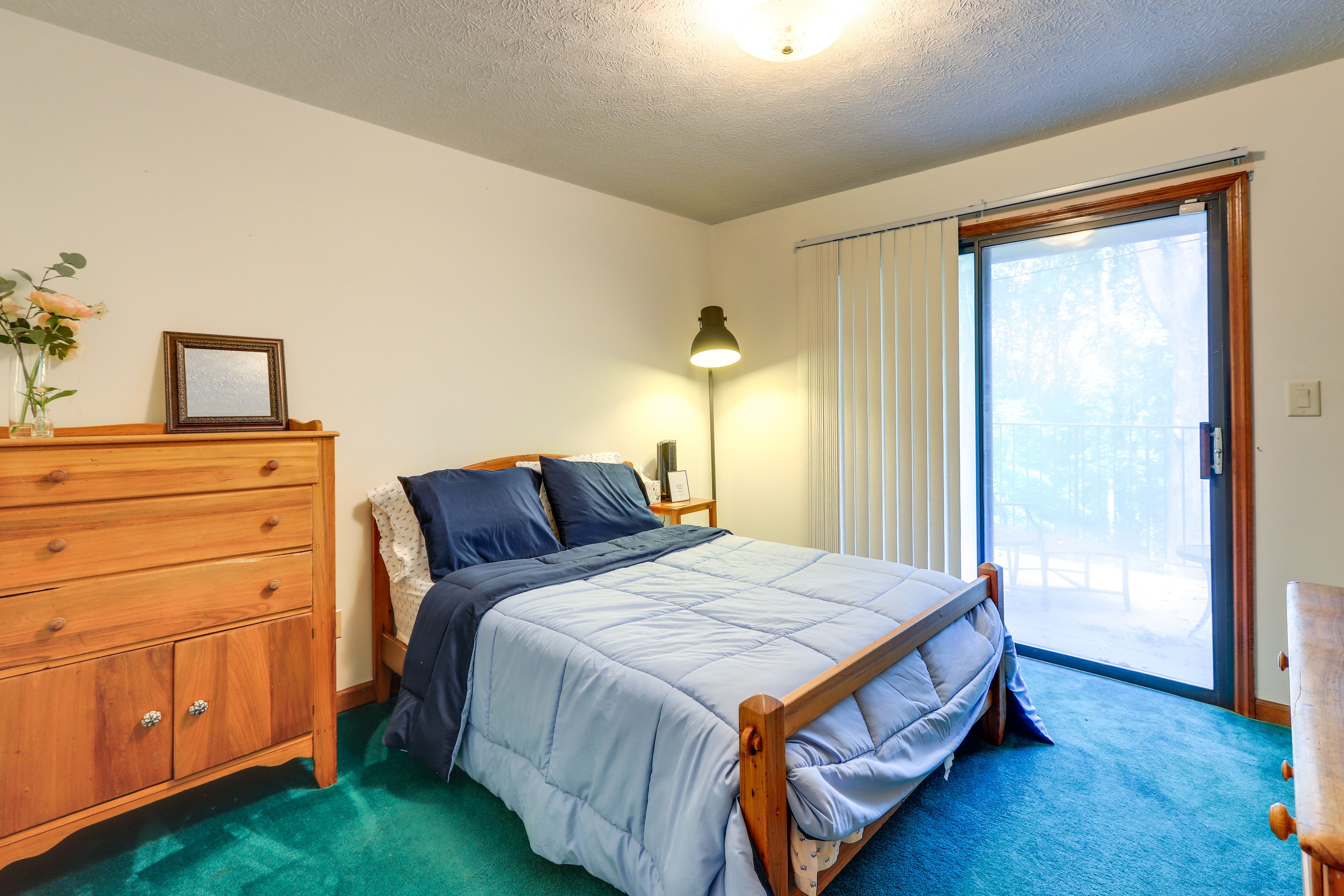 Bedroom 3 | Queen Bed | Ground Floor