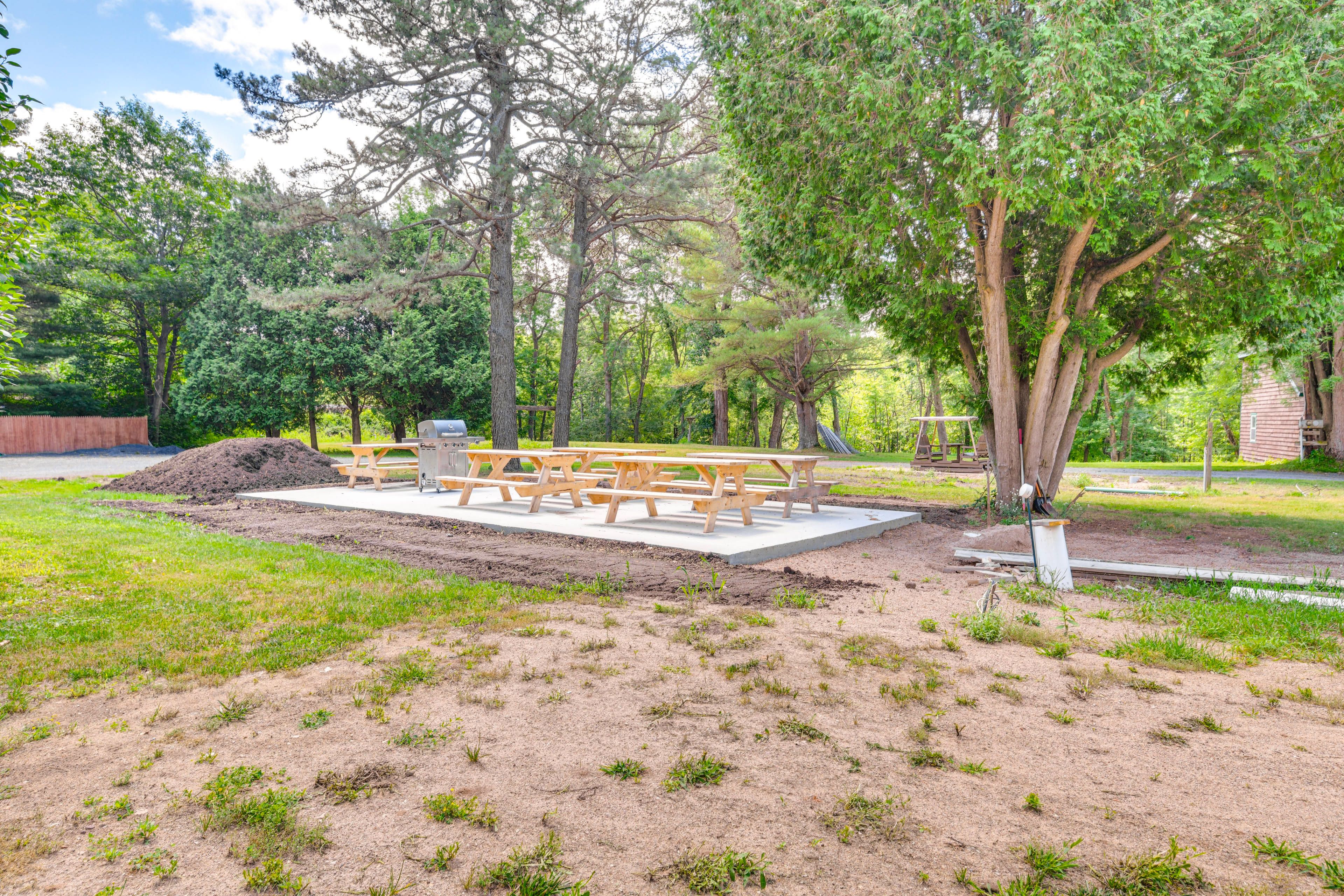 Back Patio | Picnic Tables | Grill