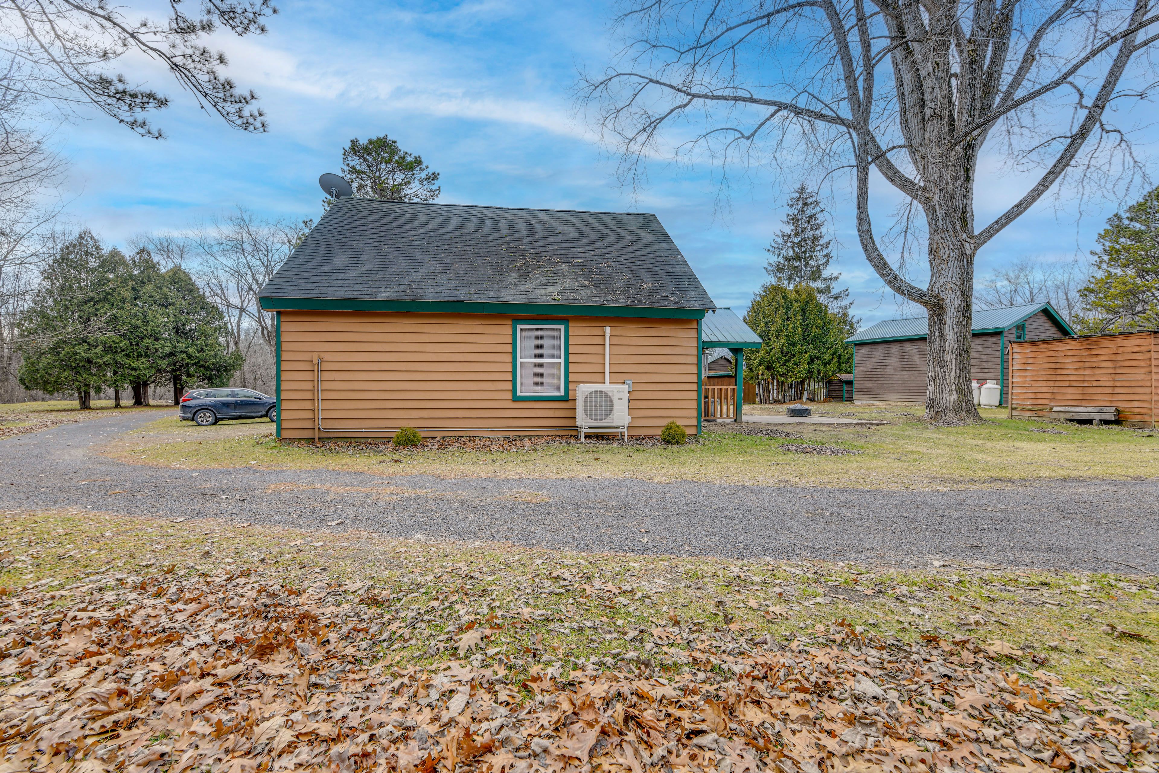 Parking | Driveway (2 Vehicles)