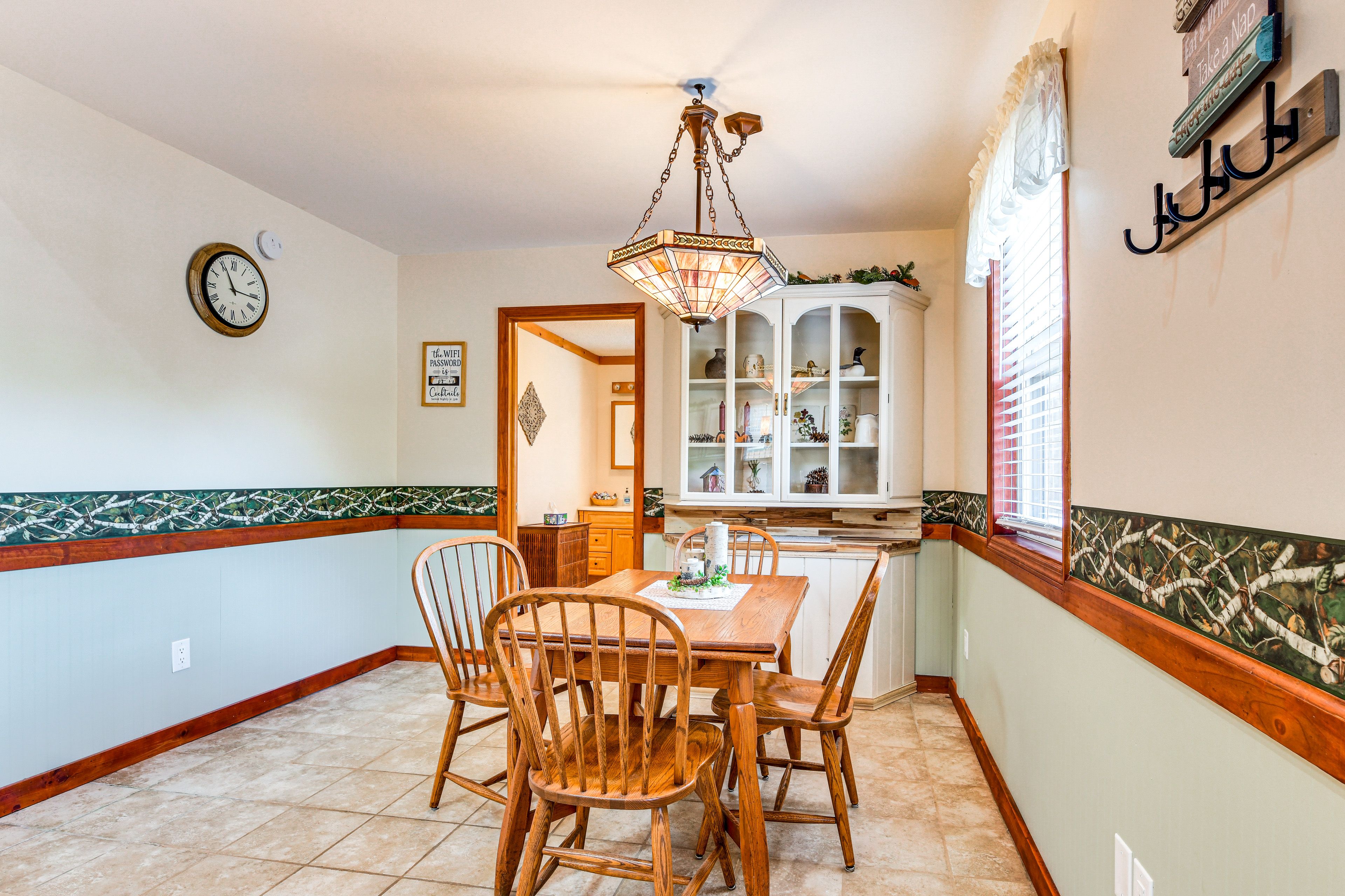 Dining Area | 1st Floor