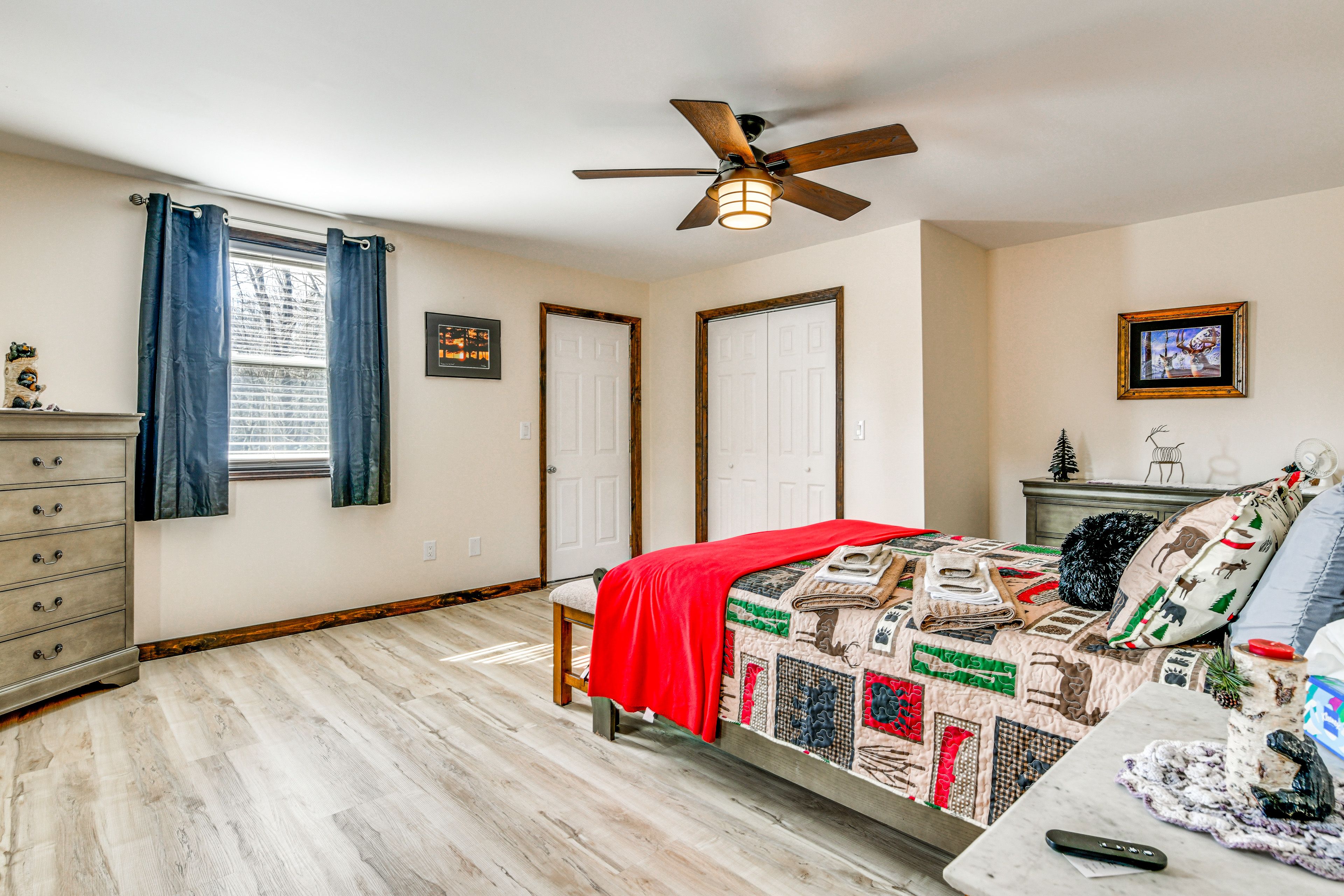 Bedroom 1 | Queen Bed | 2nd Floor