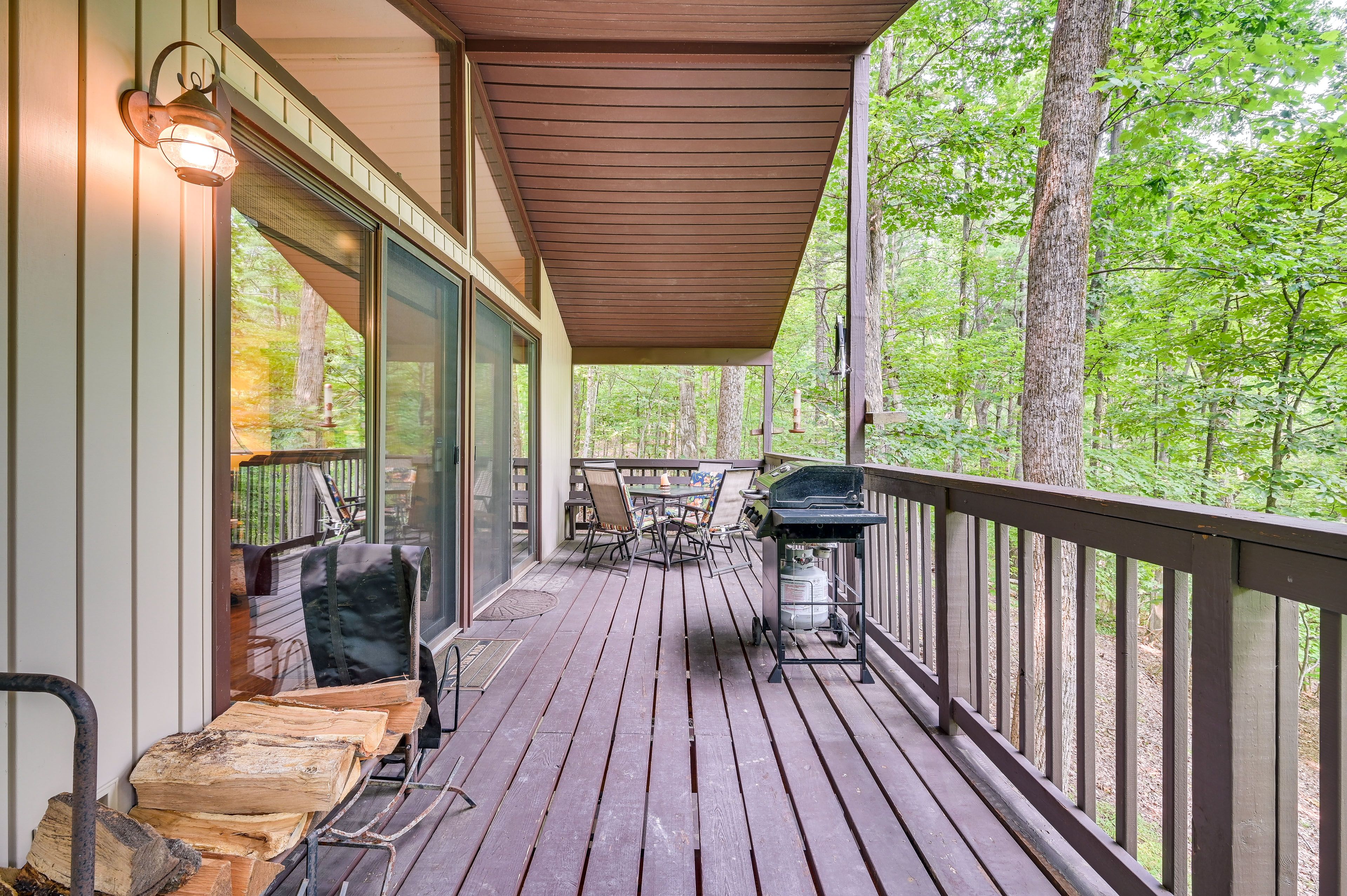 Private Deck