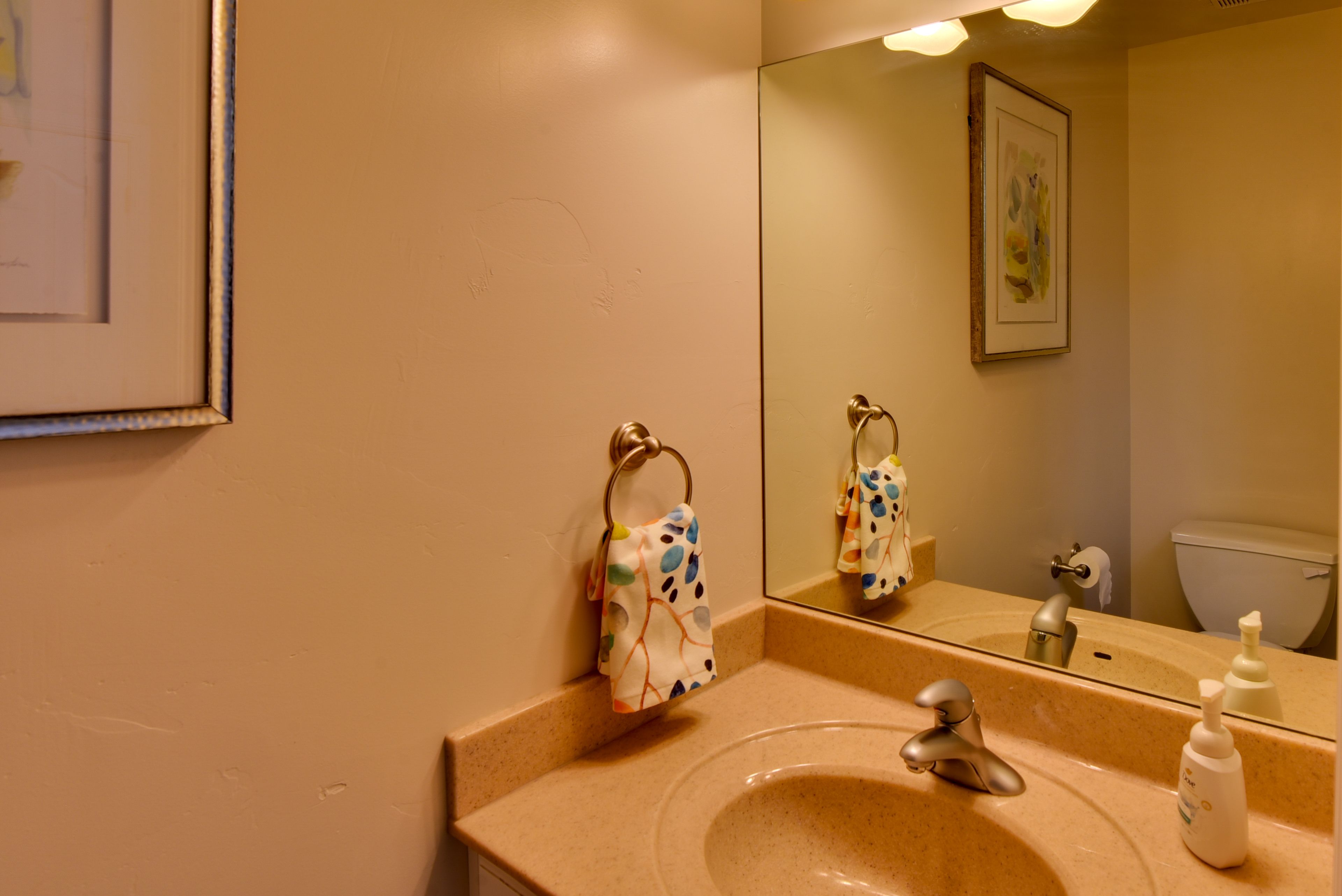 Half Bathroom | 2nd Floor