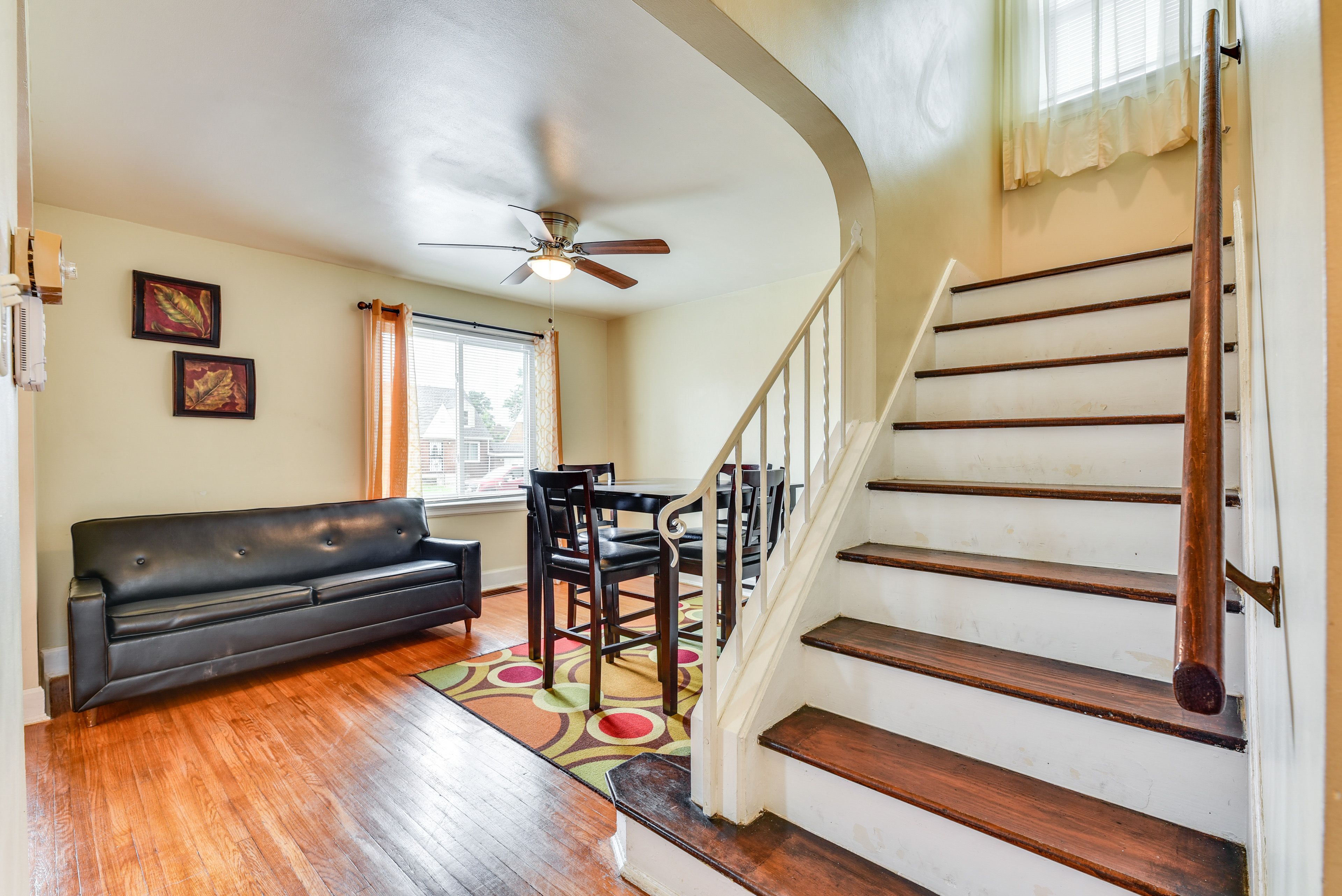 Dining Room | Full Sleeper Sofa