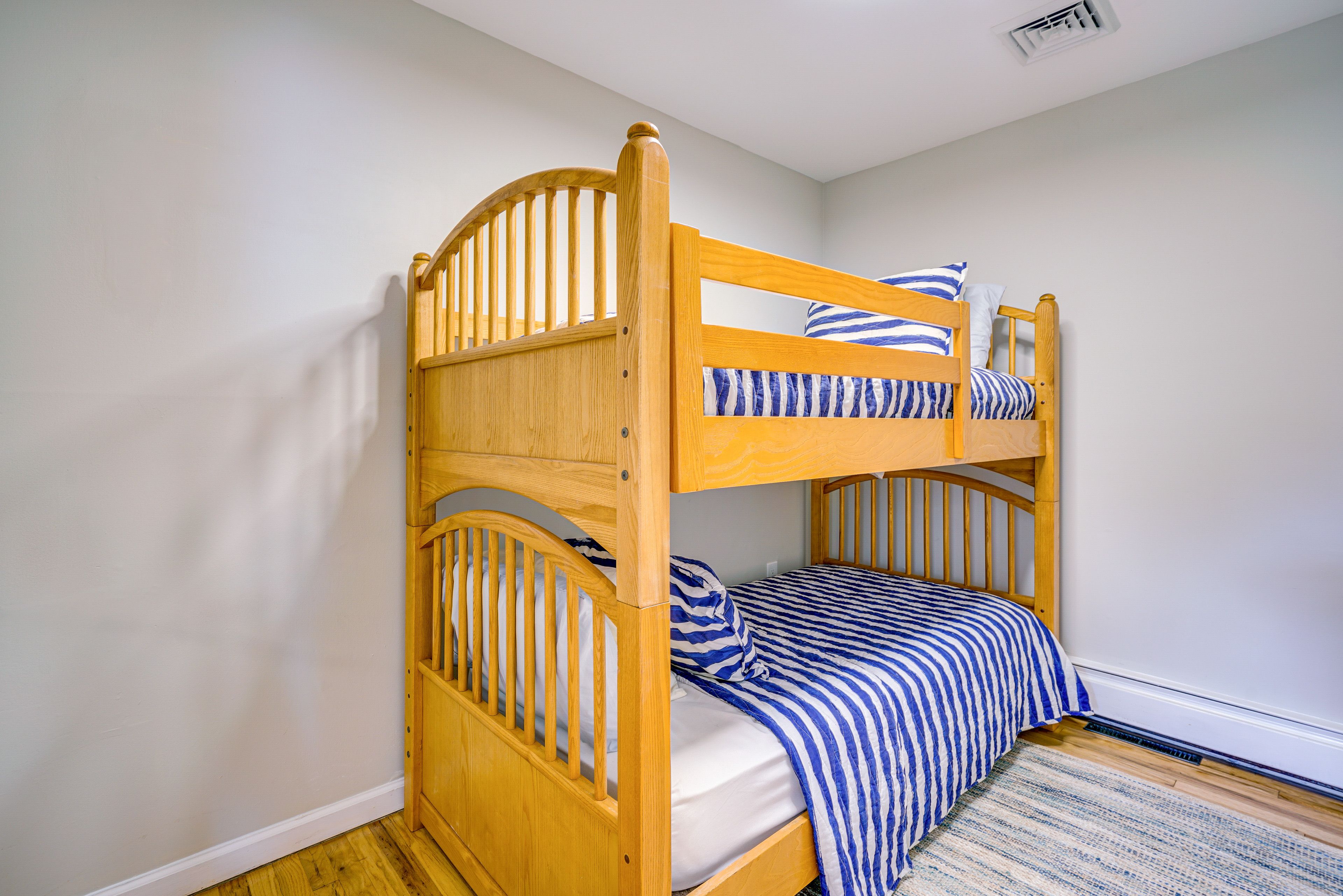 Bedroom 4 | Twin Bunk Bed
