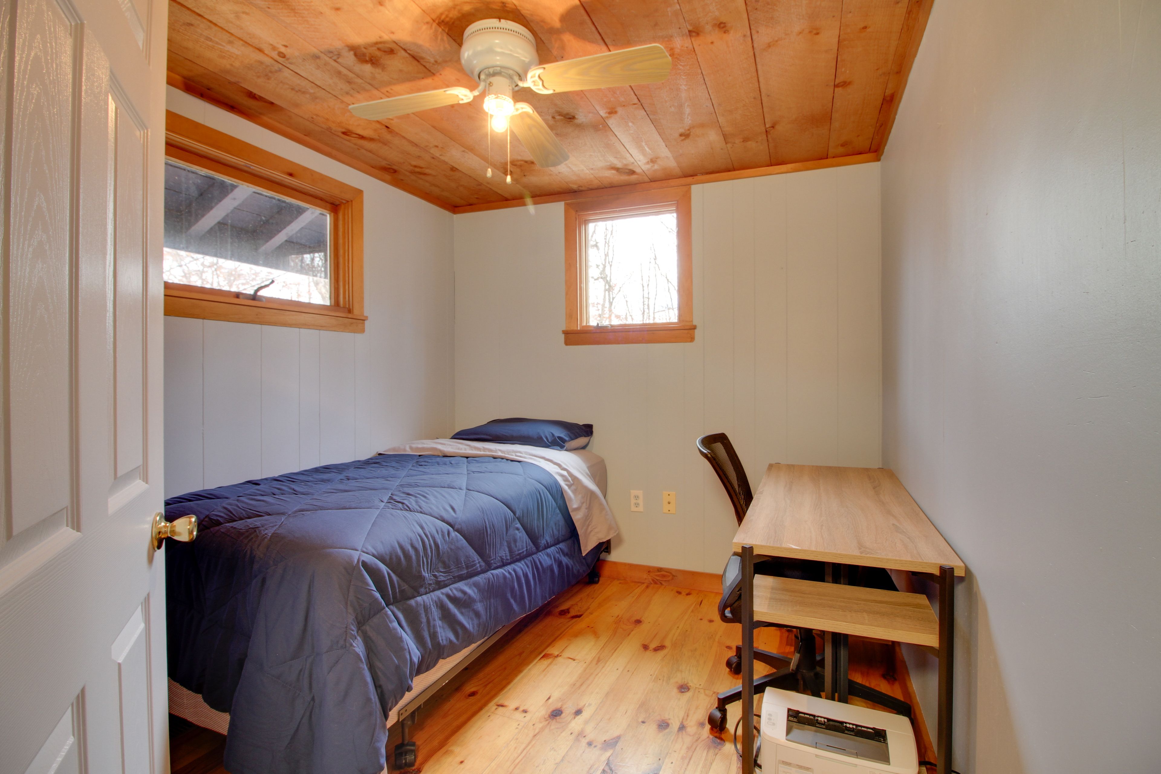 Bedroom 3 | Twin Bed