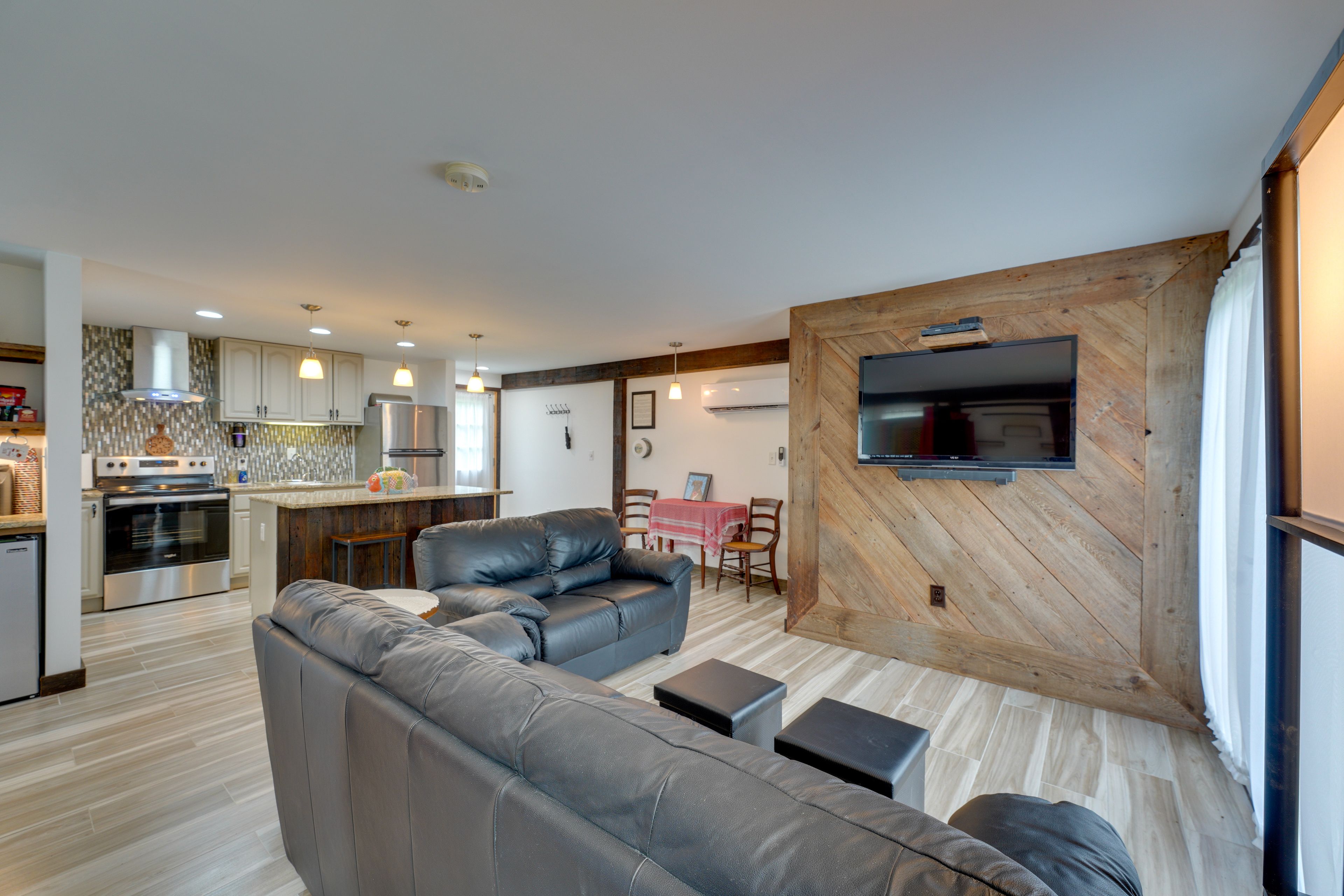 Studio | Smart TV | DVD Player | Mini-Split A/C & Heat Unit