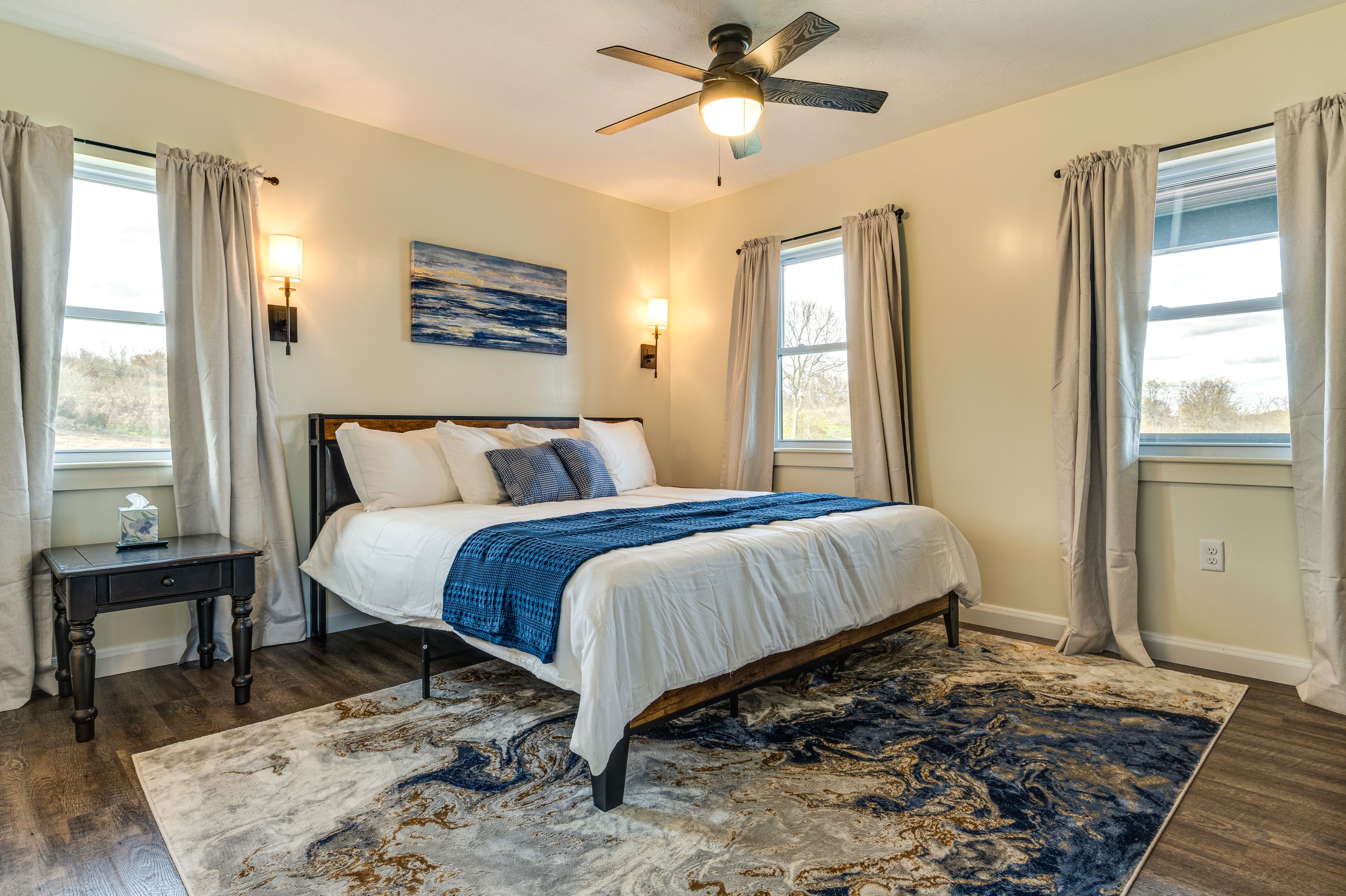 Bedroom 1 (Suite) | King Bed | Smart TV | Main Floor