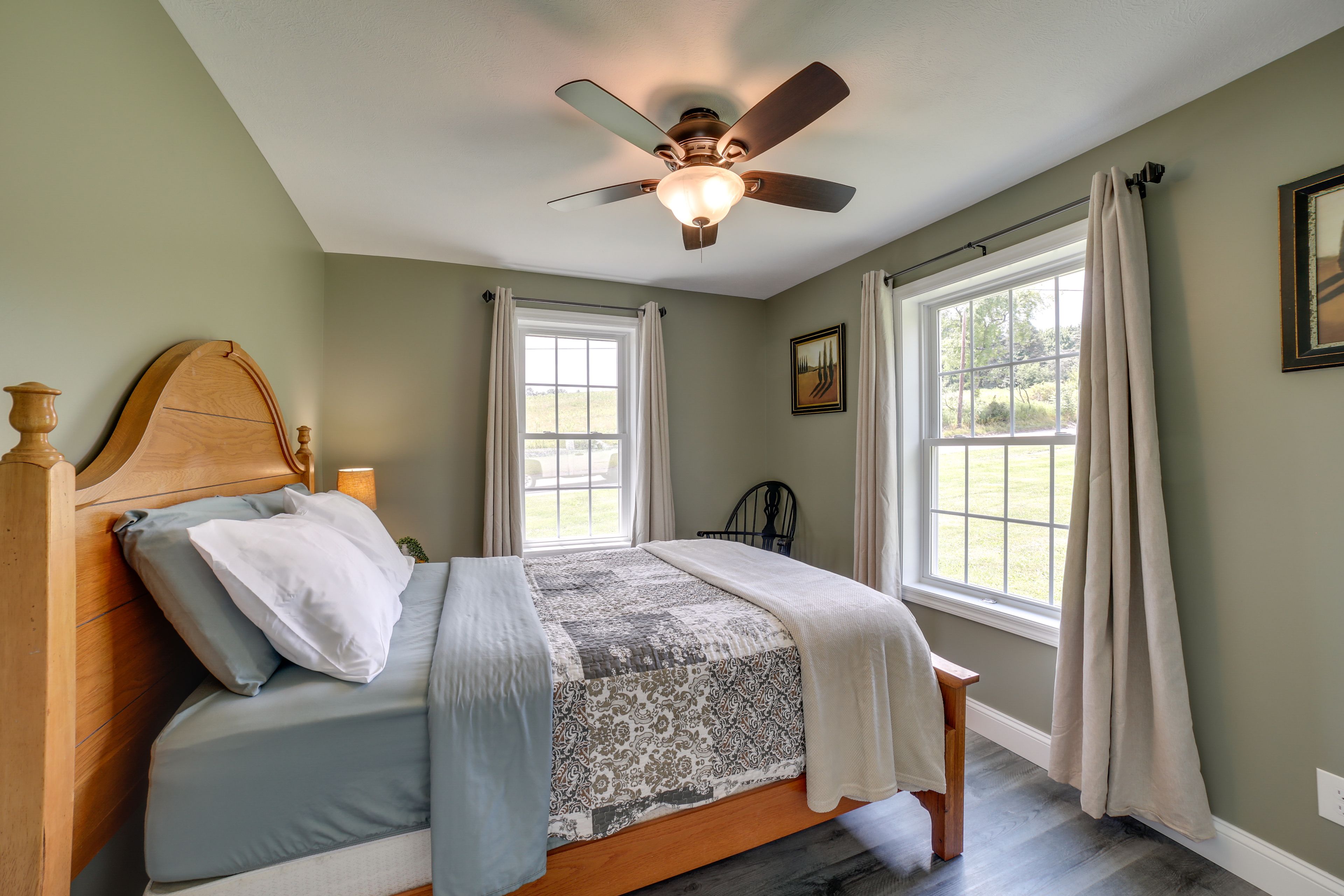Bedroom 1 | Queen Bed | 1st Floor | Linens Provided