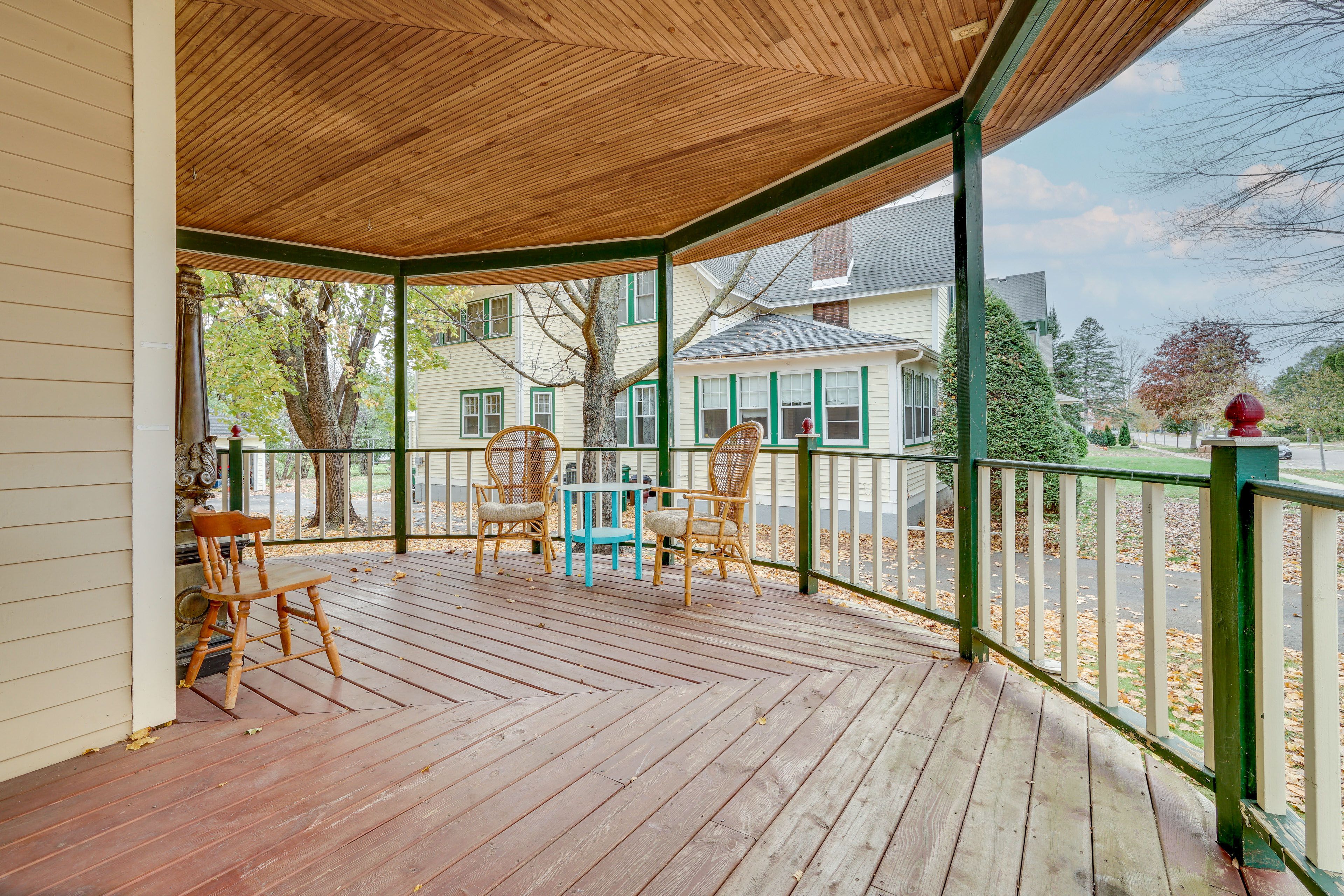 Wraparound Porch