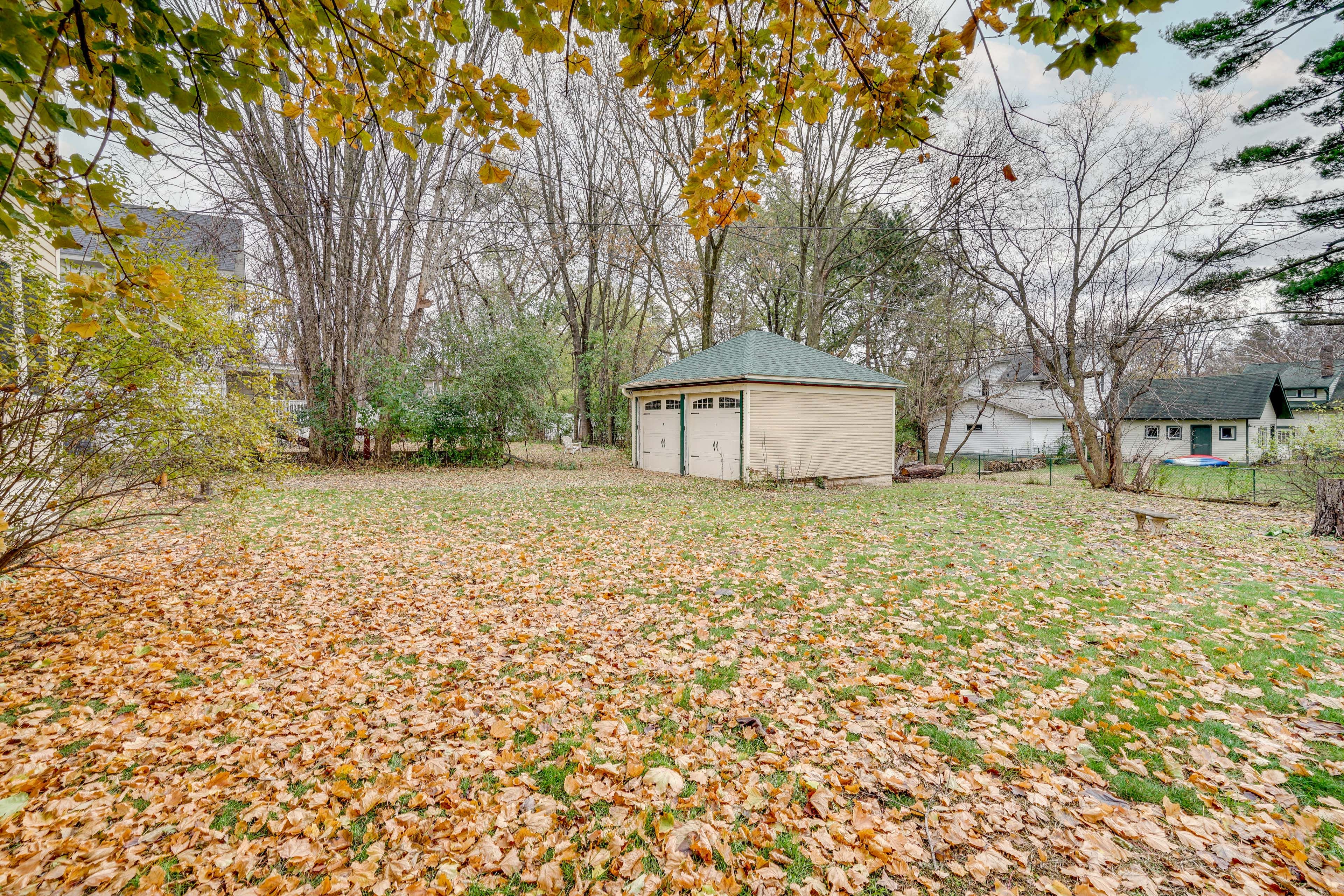 Spacious Yard