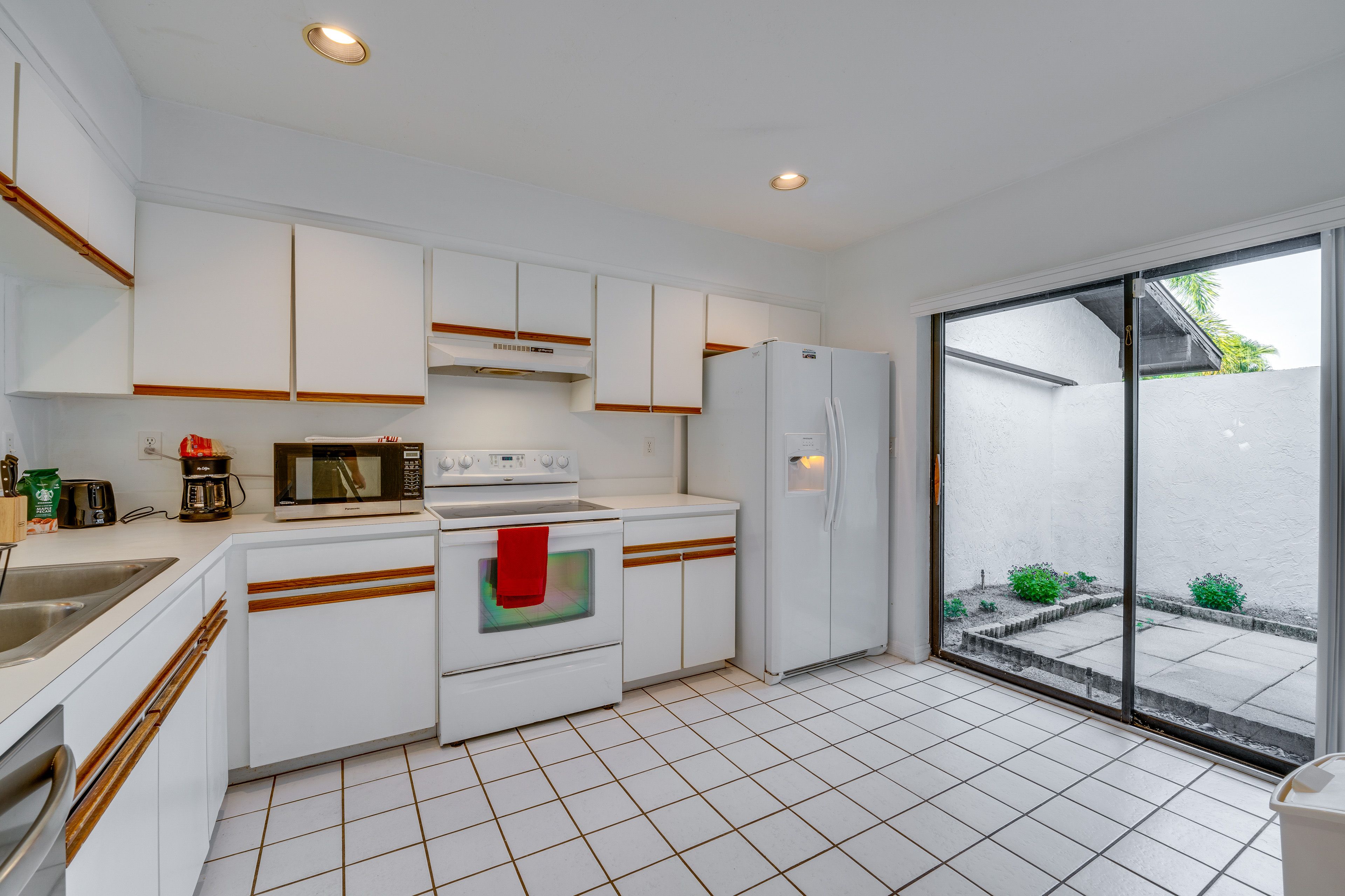 Kitchen | Cooking Basics | Coffee Maker | Dishware & Flatware