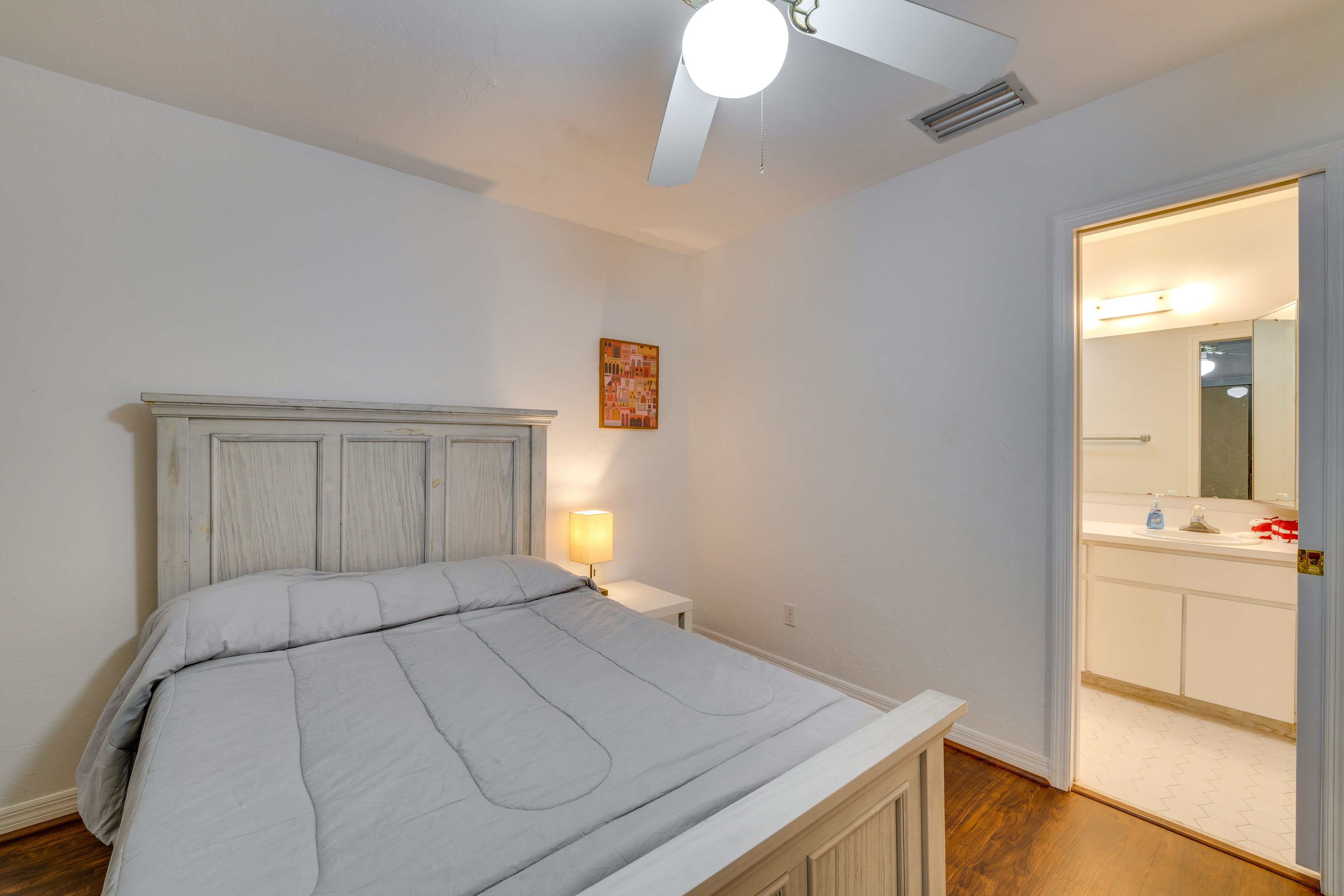 Bedroom 2 | Full Bed | En-Suite Bathroom
