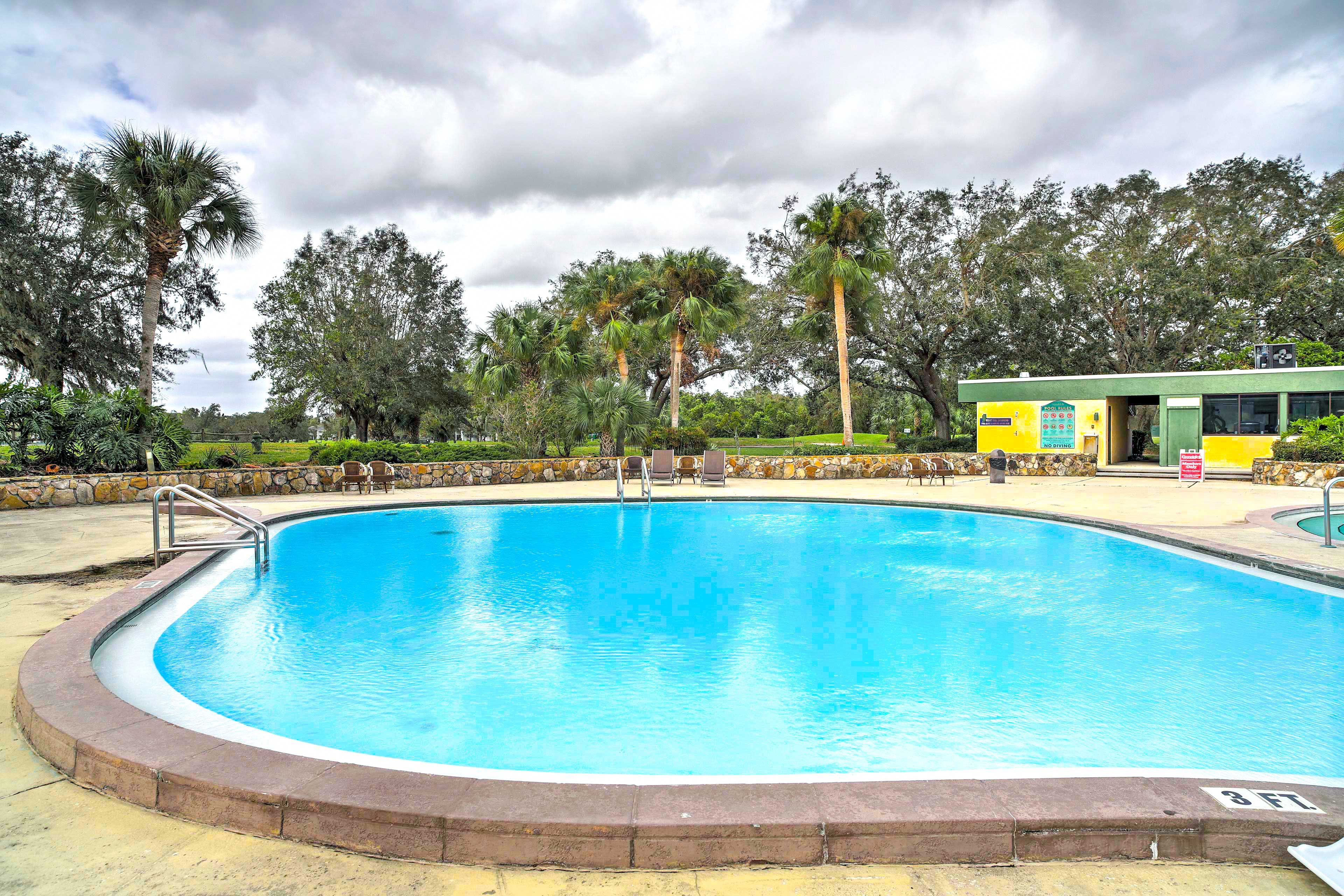 Community Outdoor Pool