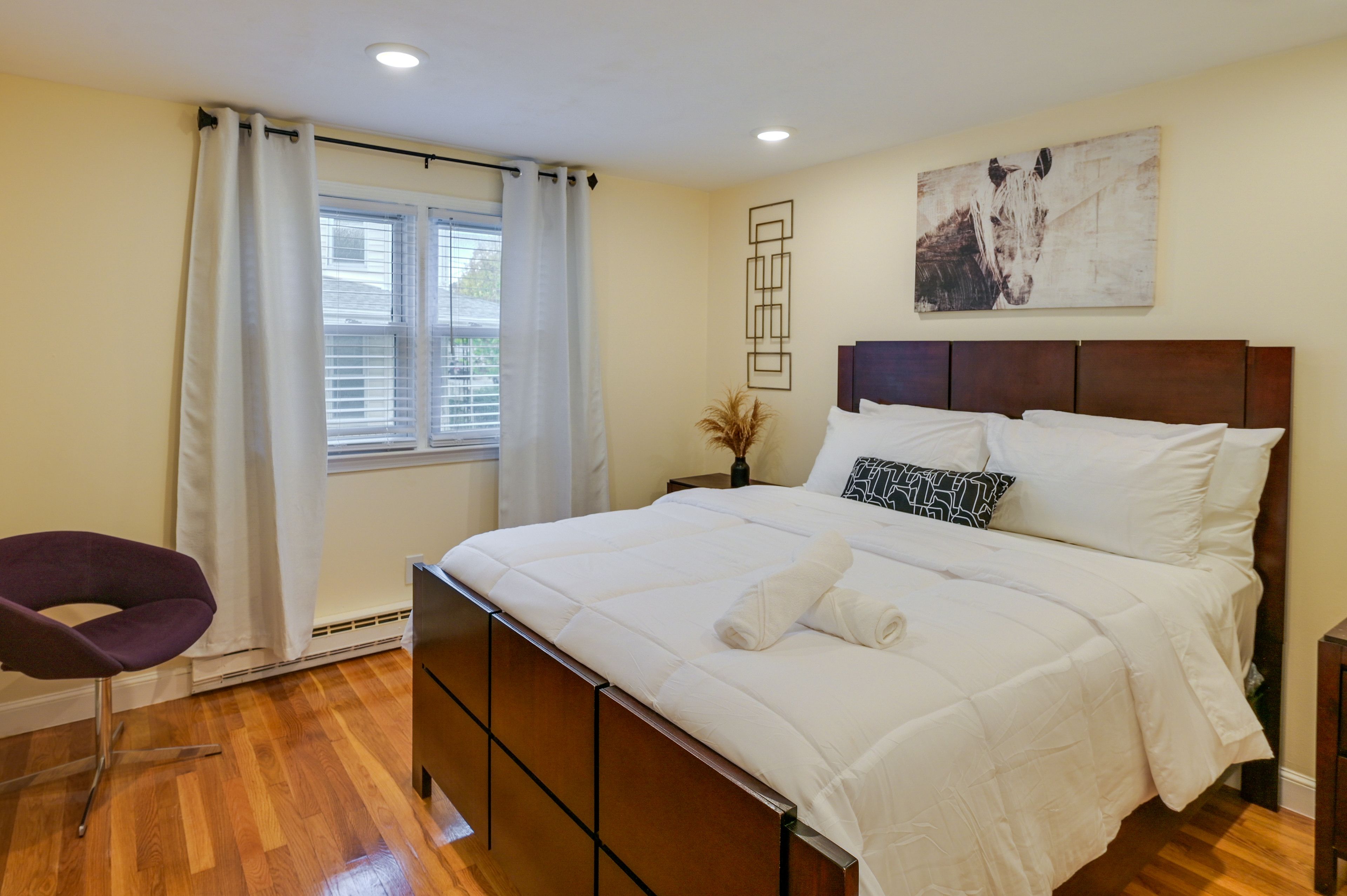 Bedroom 1 | Queen Bed | Smart TV | Linens Provided