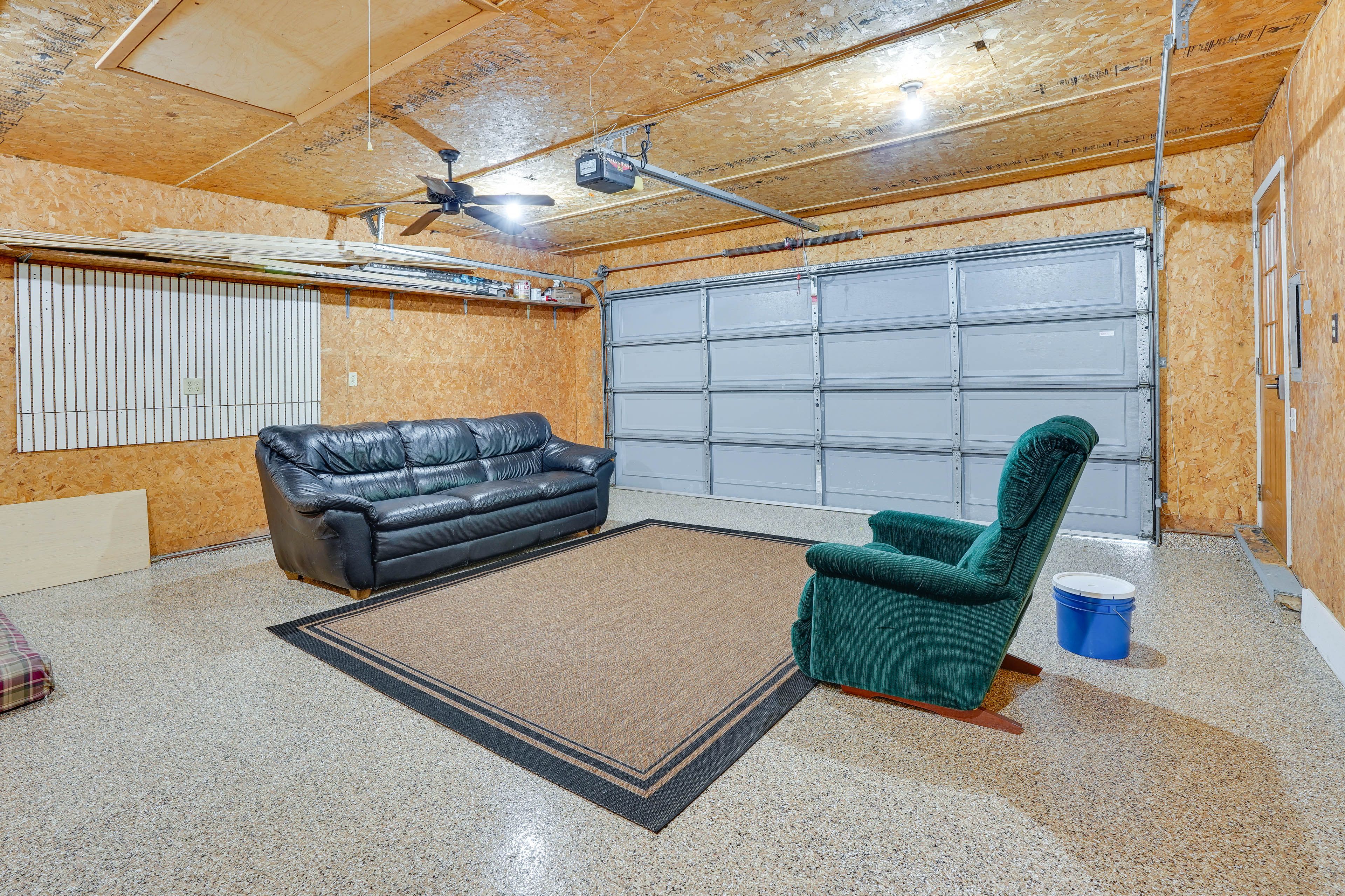Garage | Living Area