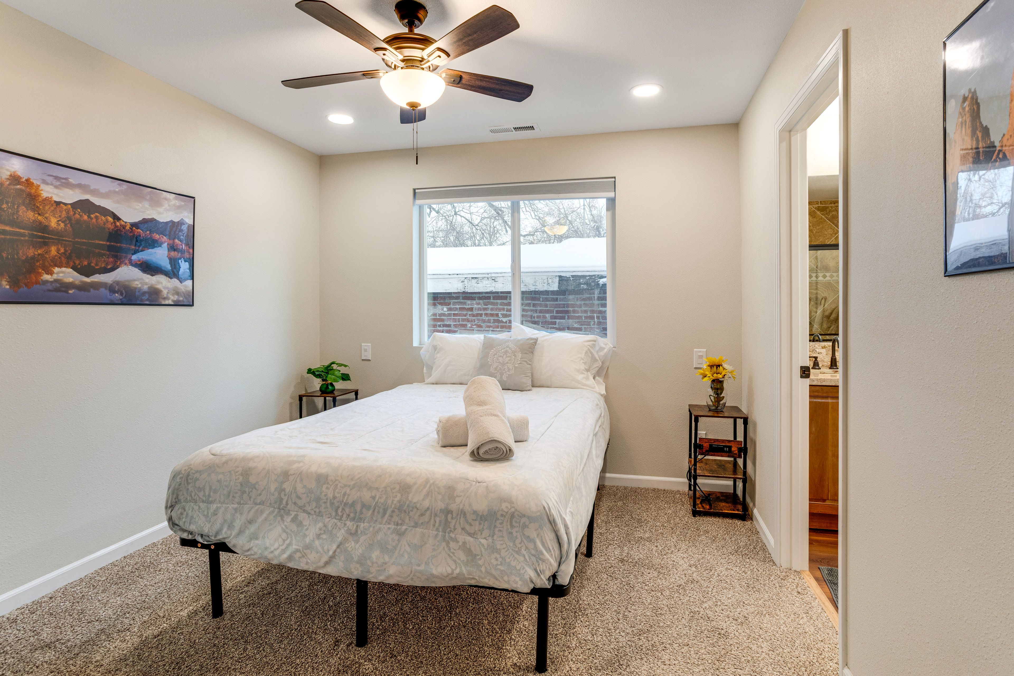 Bedroom 1 | Queen Bed | Linens