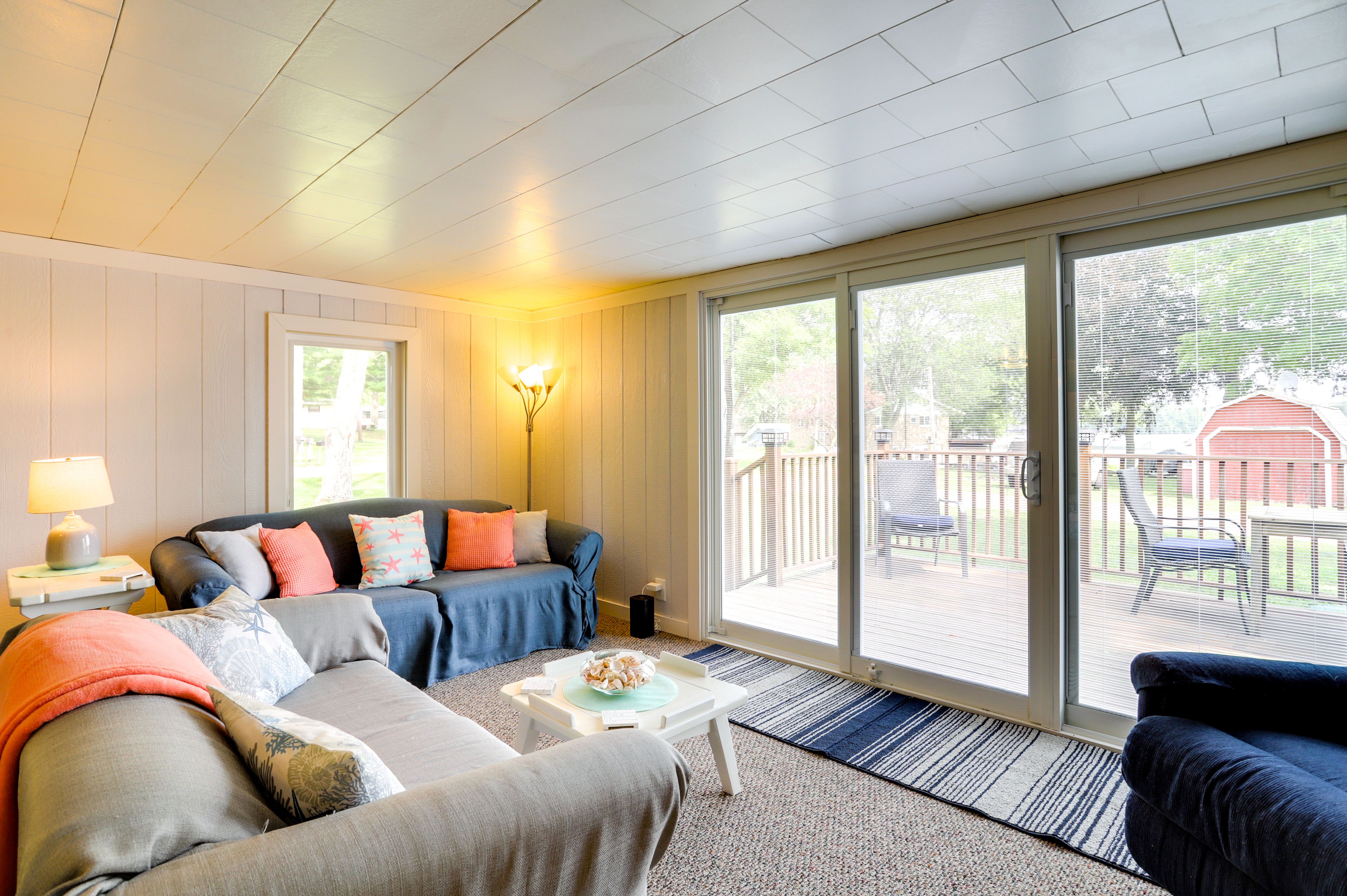 Living Room | Full Sleeper Sofa | Central A/C & Heat | Free WiFi