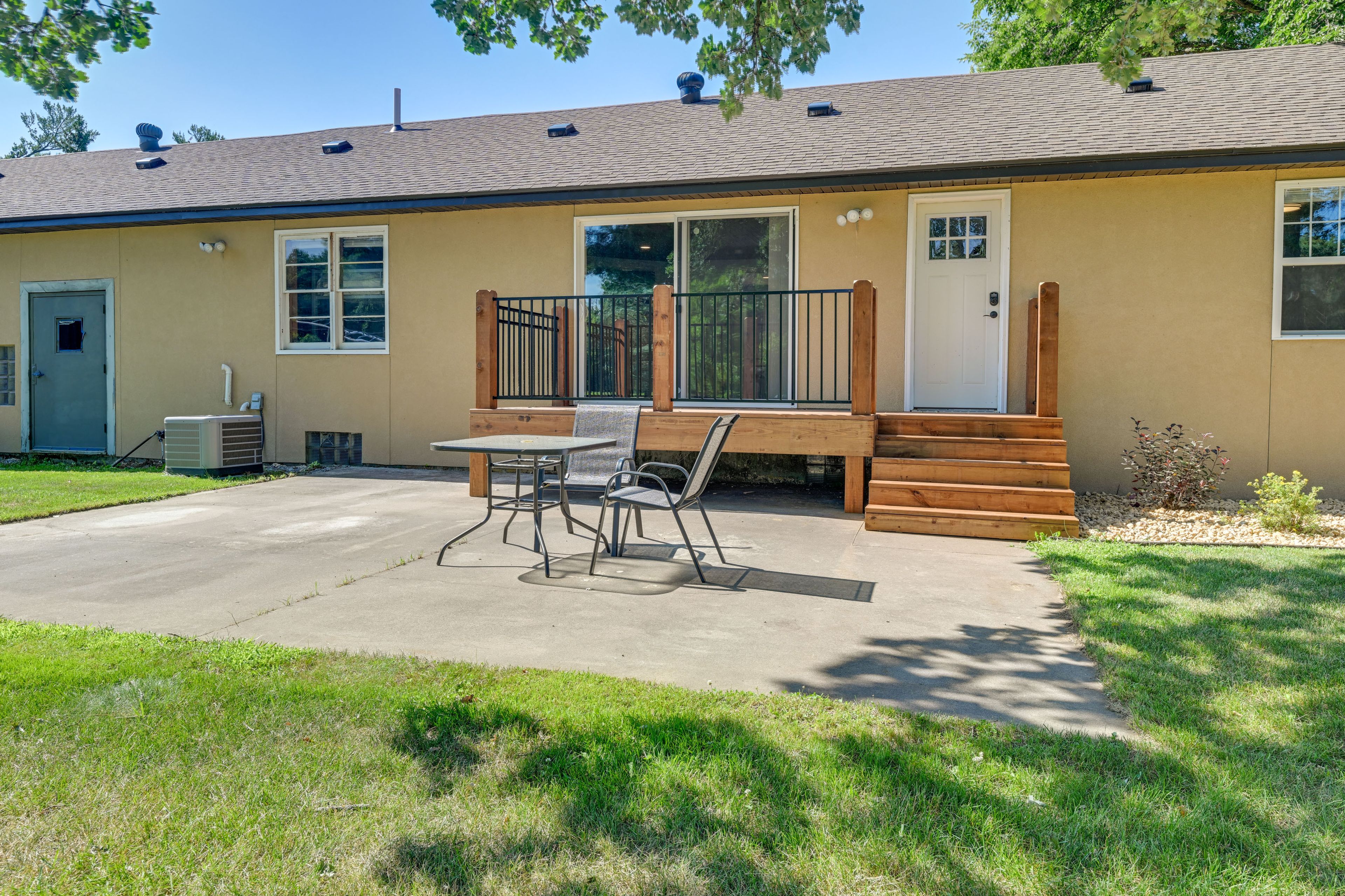 Patio | Dining Area