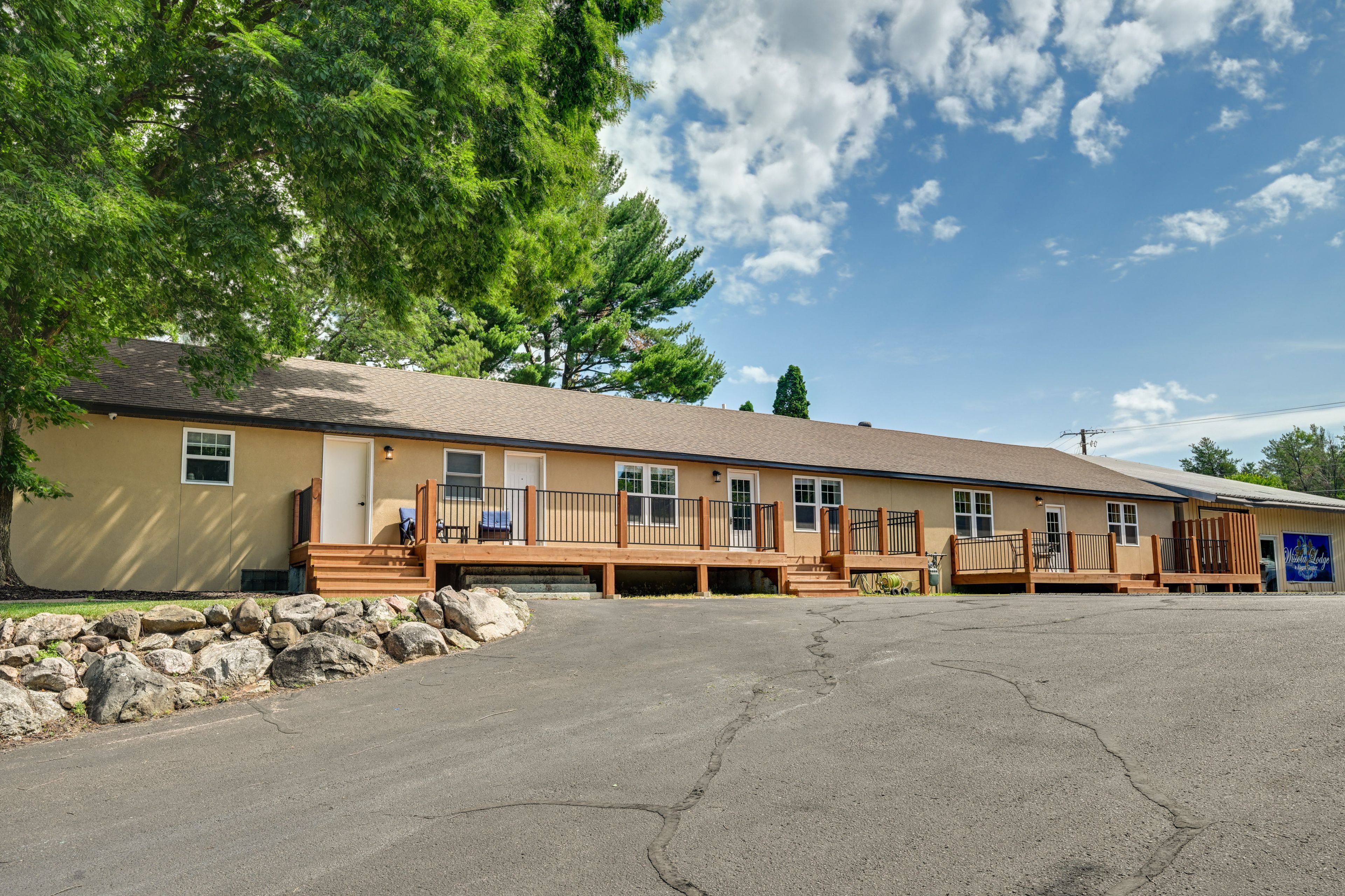 Parking | Community Lot (2 Vehicles)