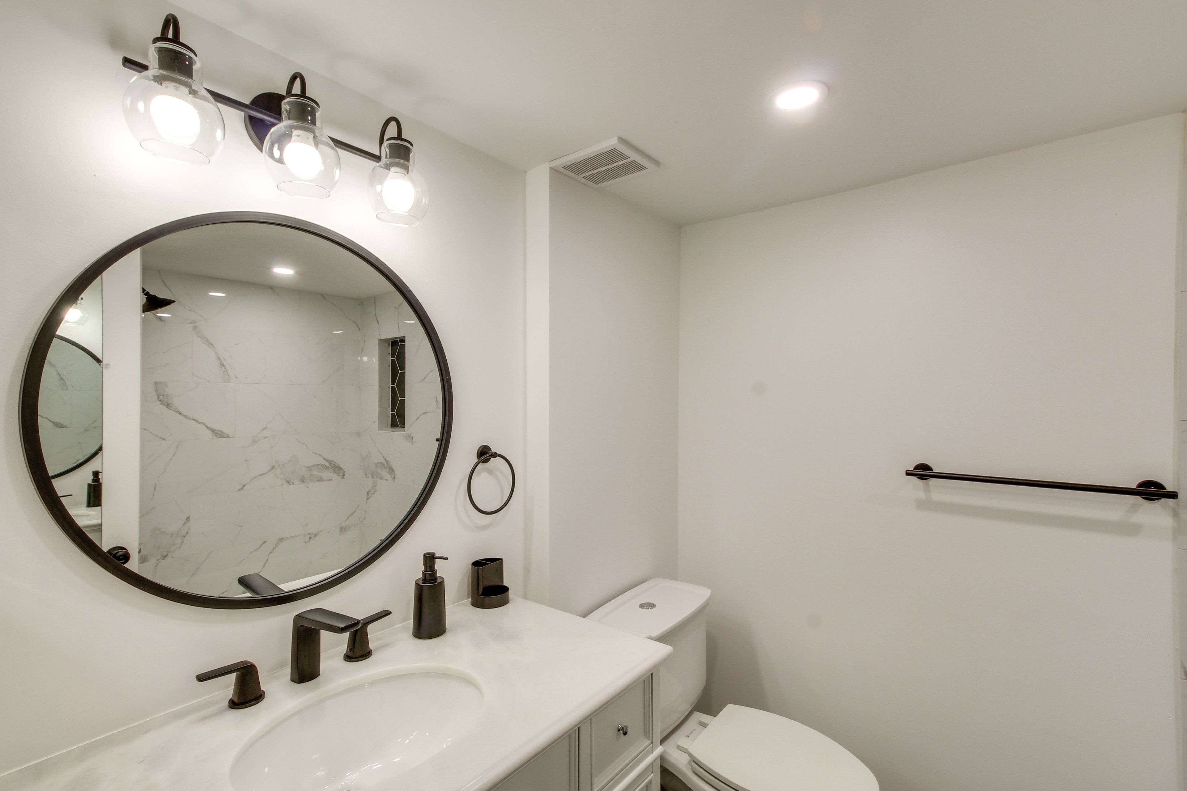 En-Suite Bathroom | Complimentary Toiletries
