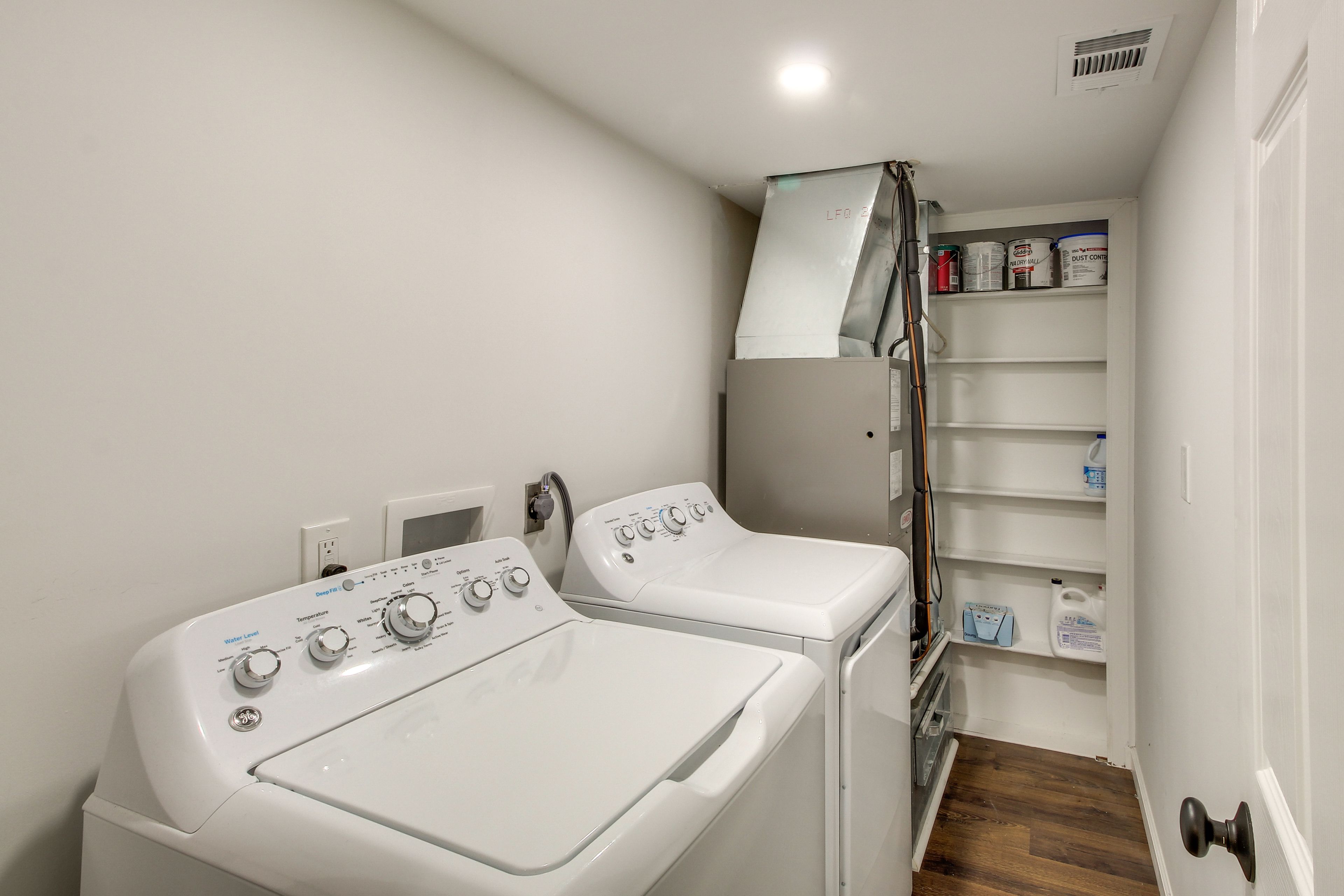 Washer & Dryer