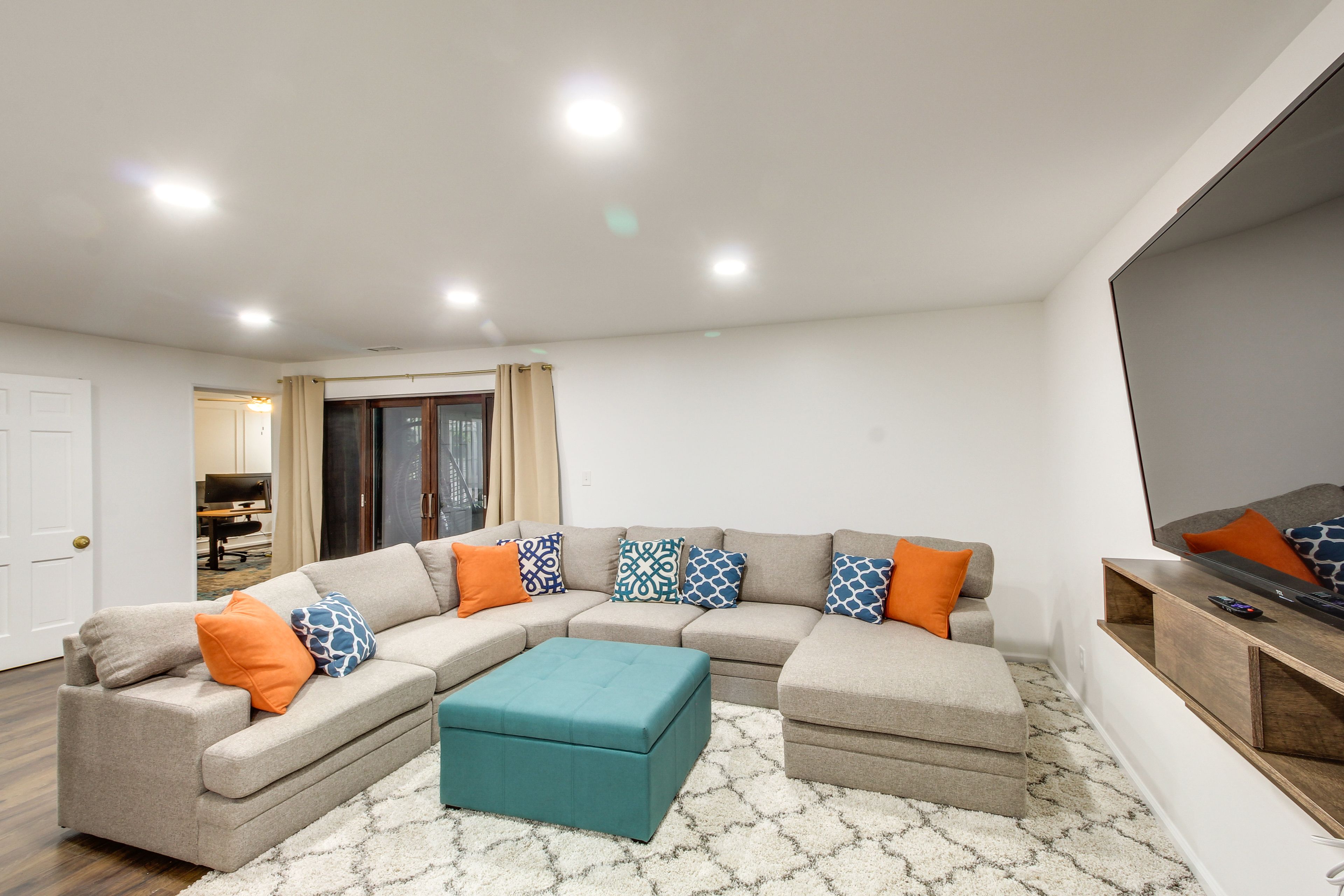 Living Room | Central Air Conditioning