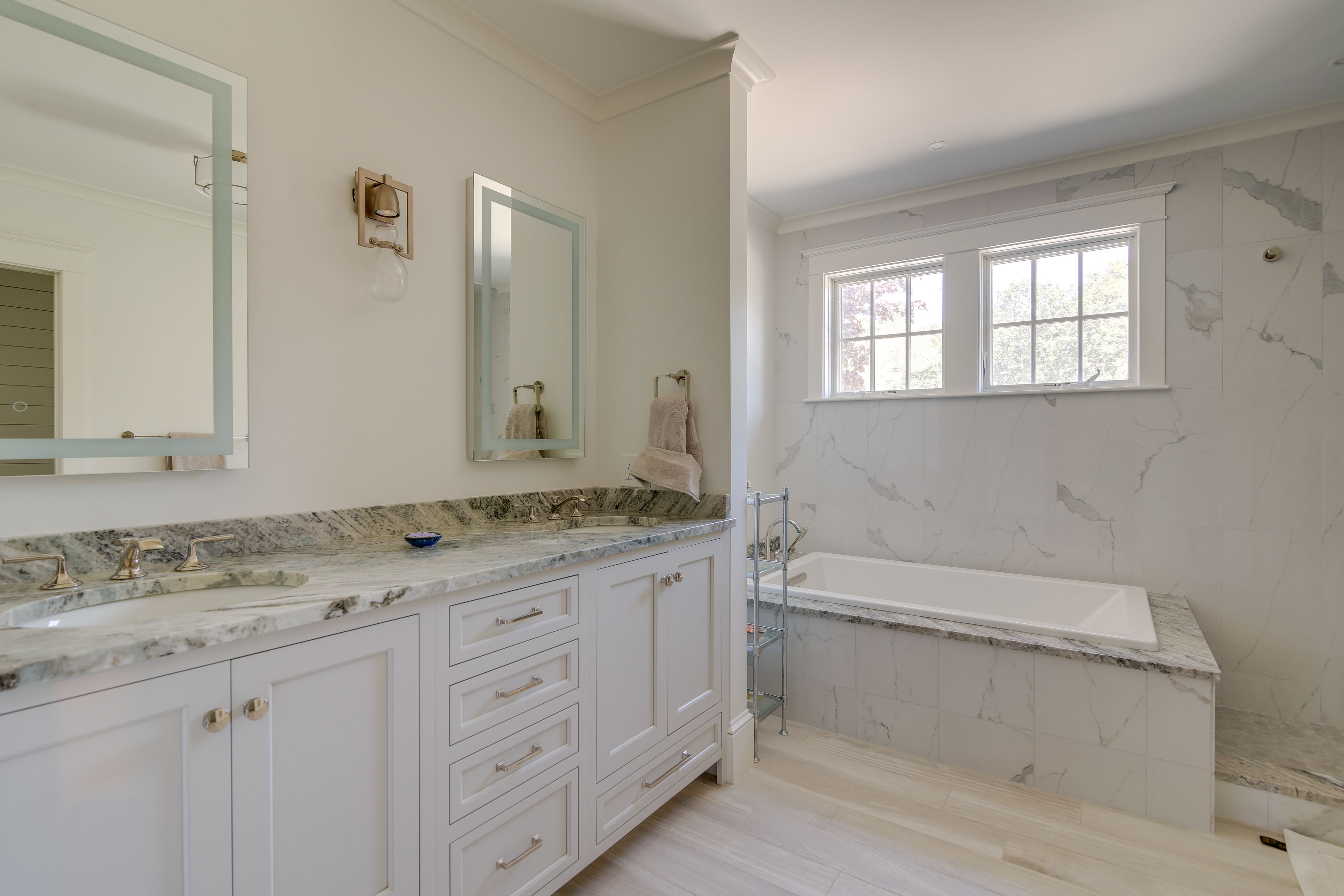 Bathroom | Complimentary Toiletries | Towels Provided