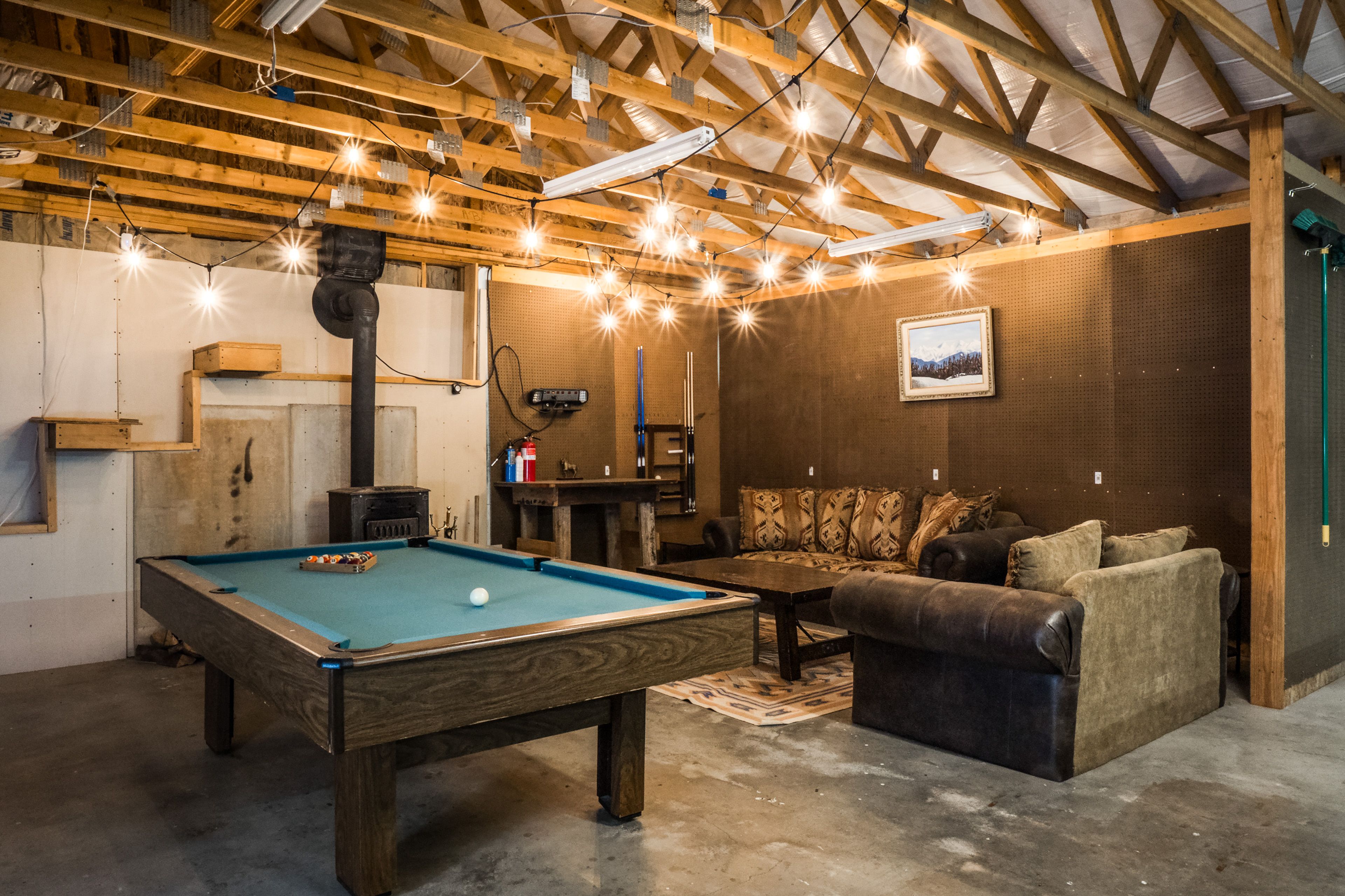 Game Room Barn | Pet Friendly w/ Fee