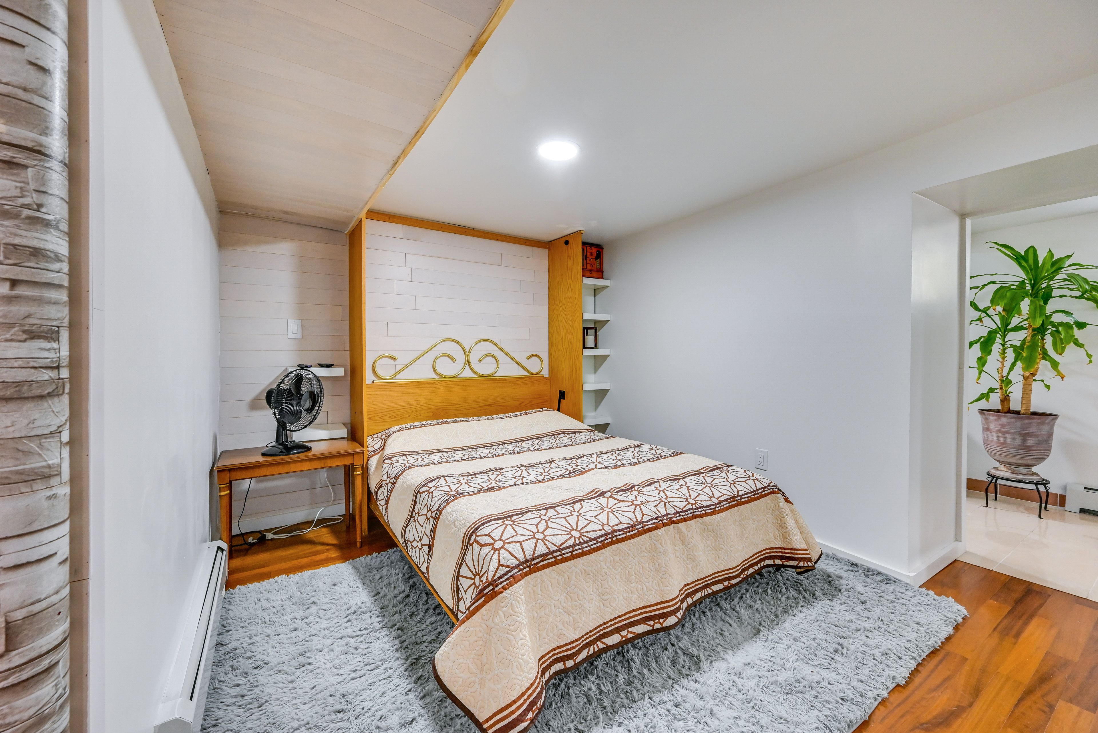 Studio | Smart TV | Fan