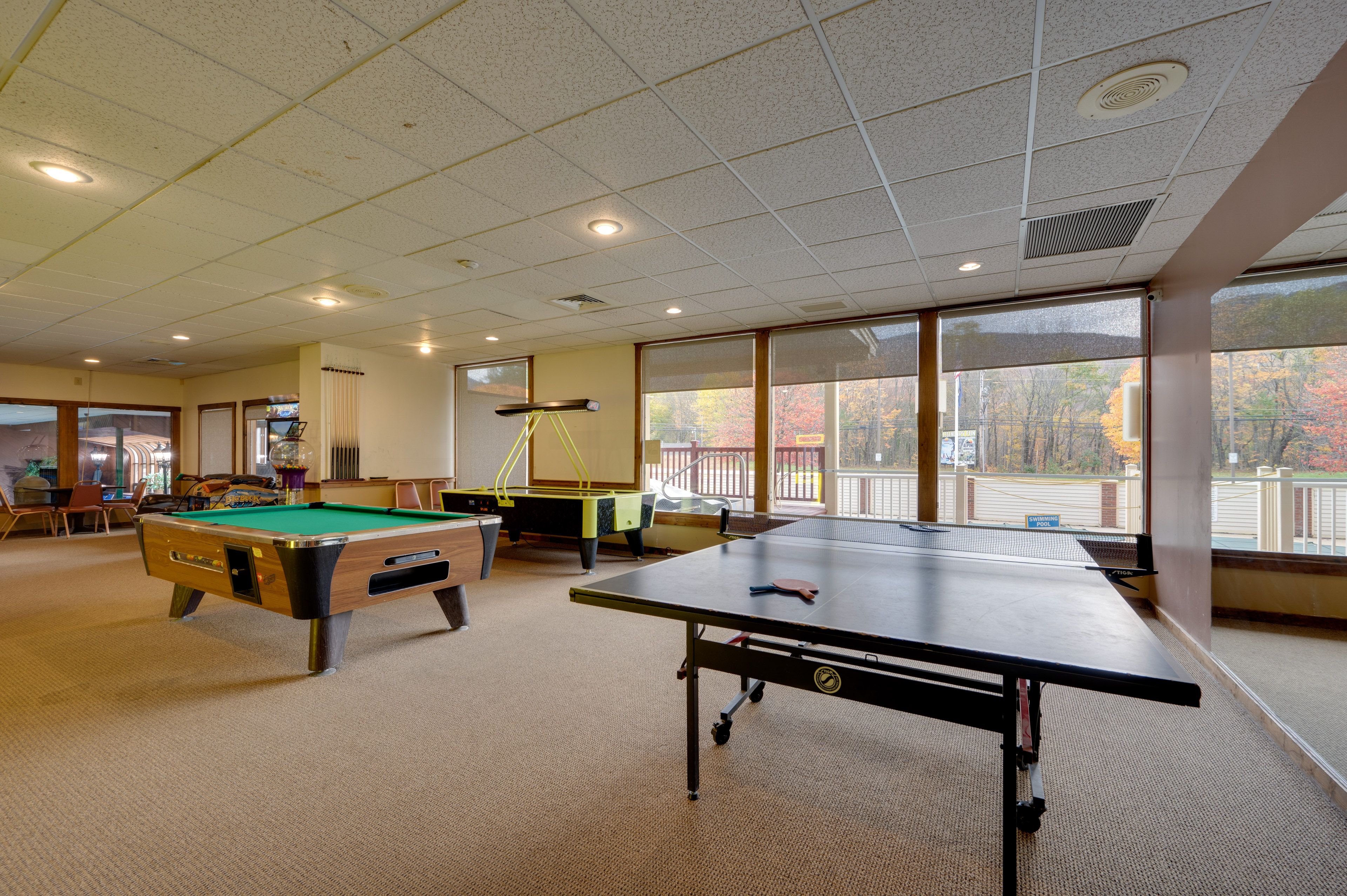 Community Amenities | Game Room