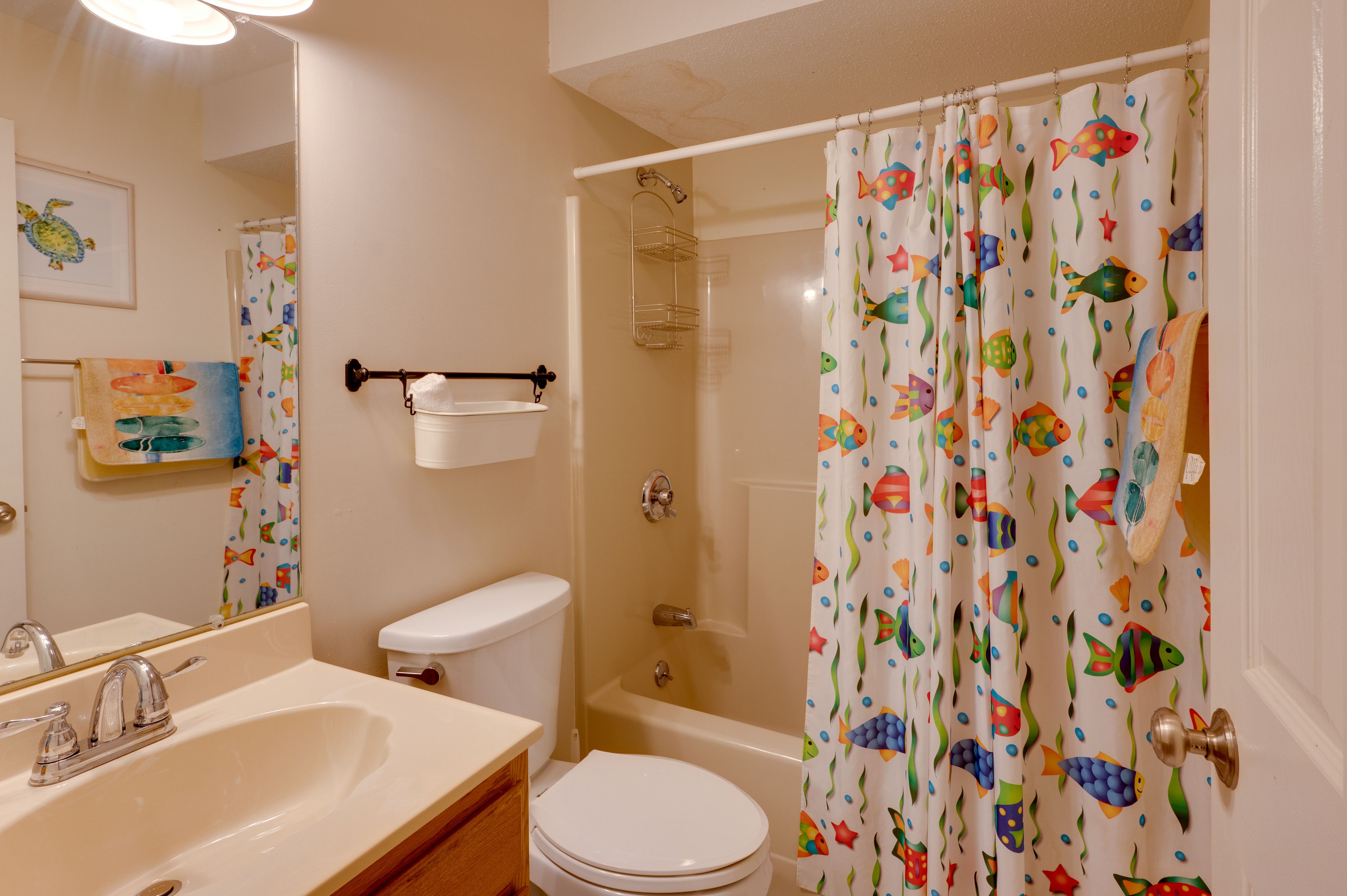 Full Bathroom