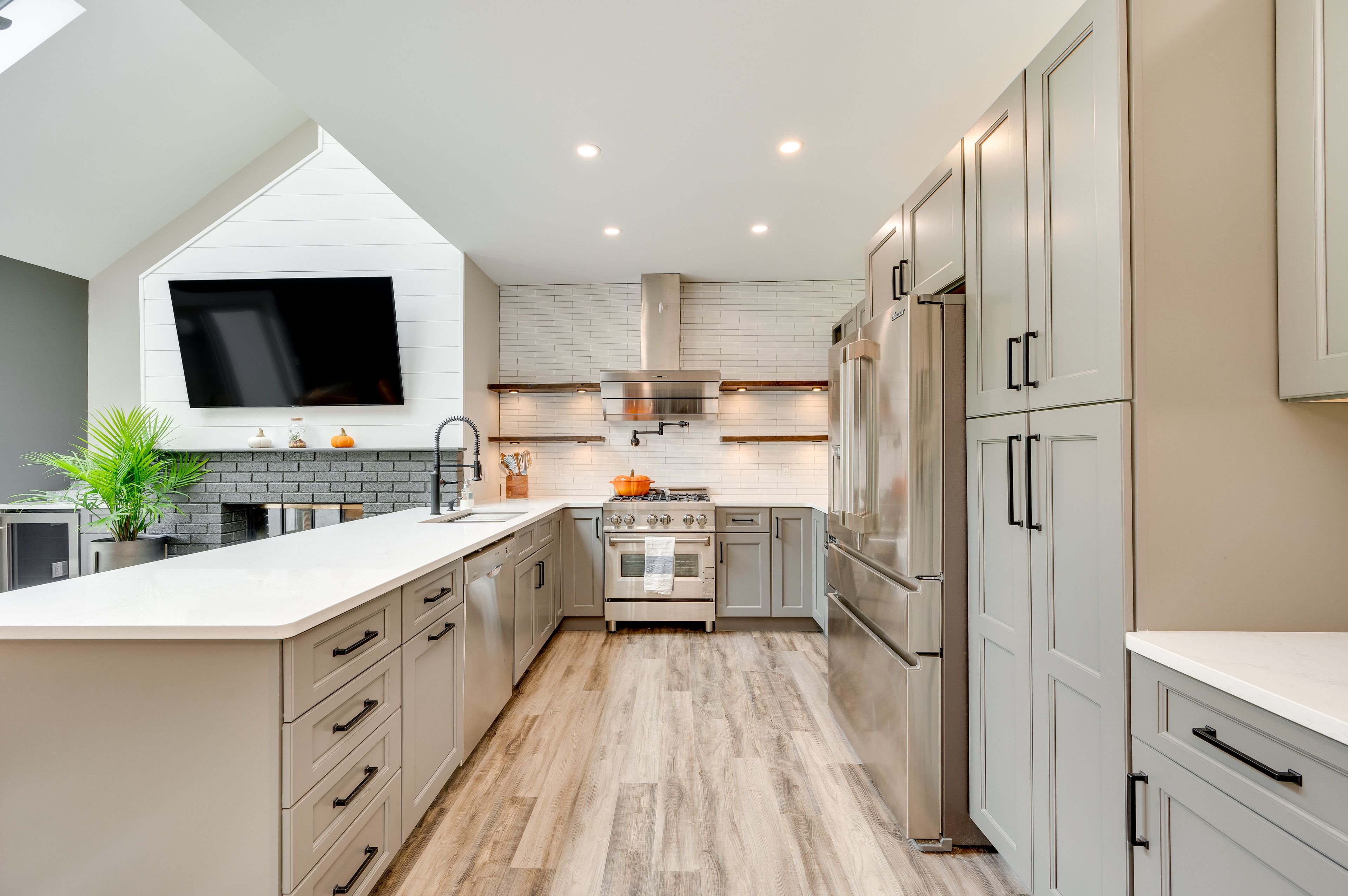 Chef's Kitchen | Essentials Included