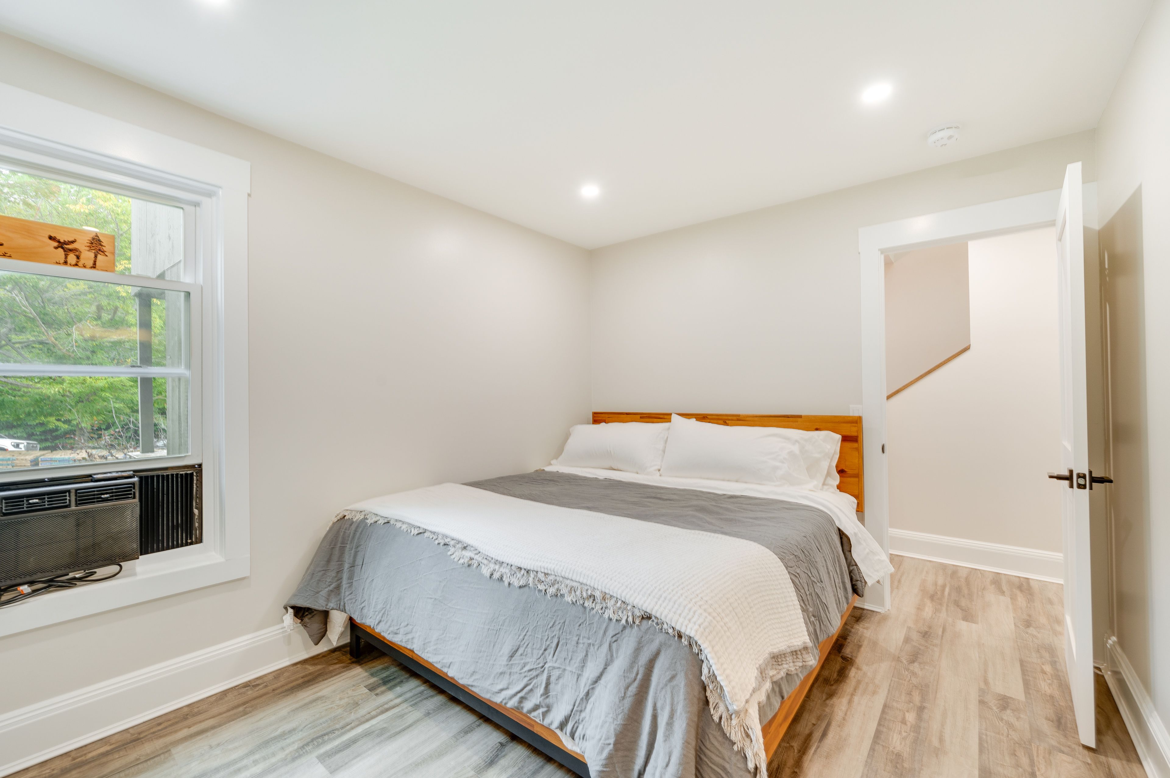 Bedroom 1 | King Bed | 1st Floor