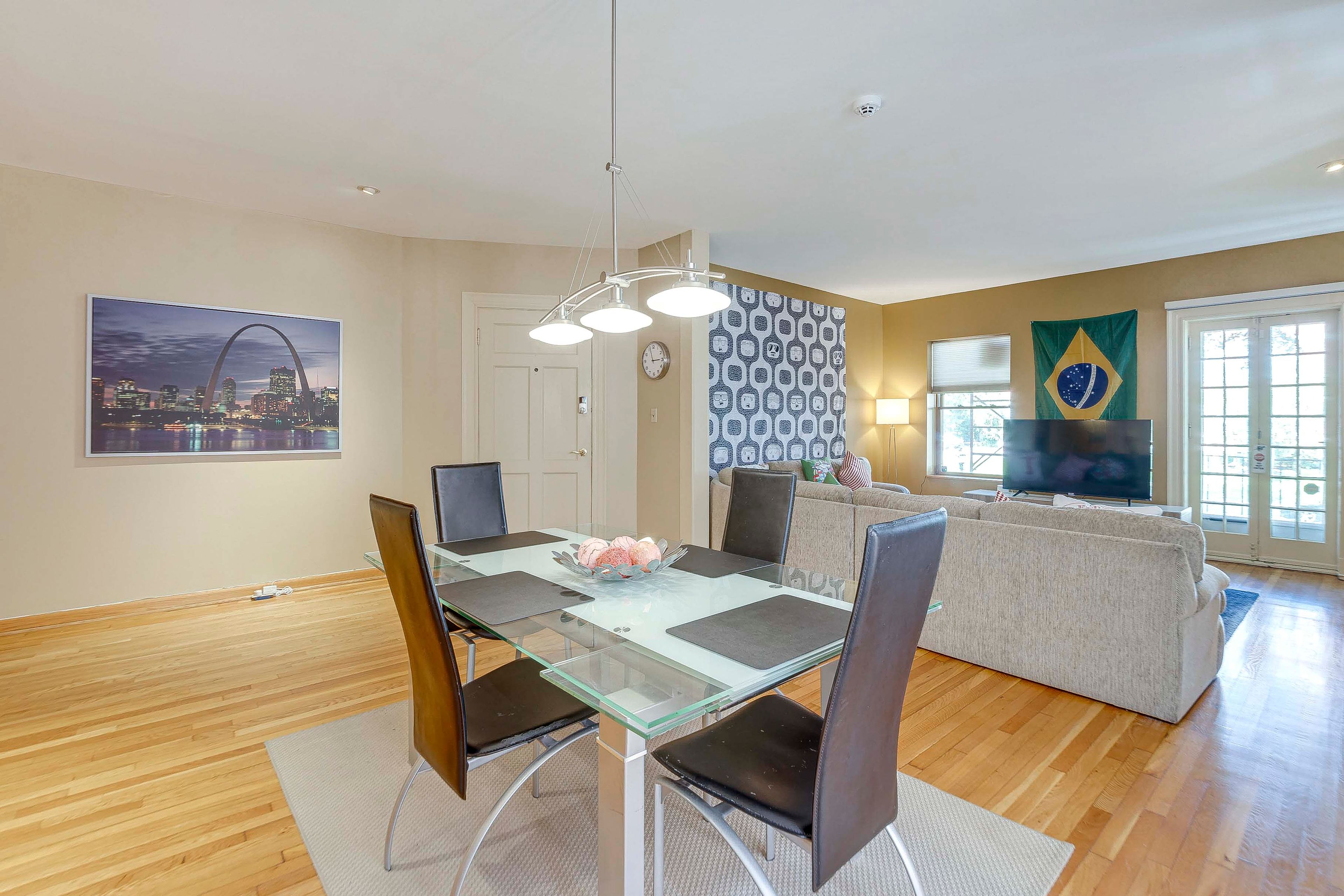 Dining Area | Central Heating & A/C | Dishware & Flatware Provided
