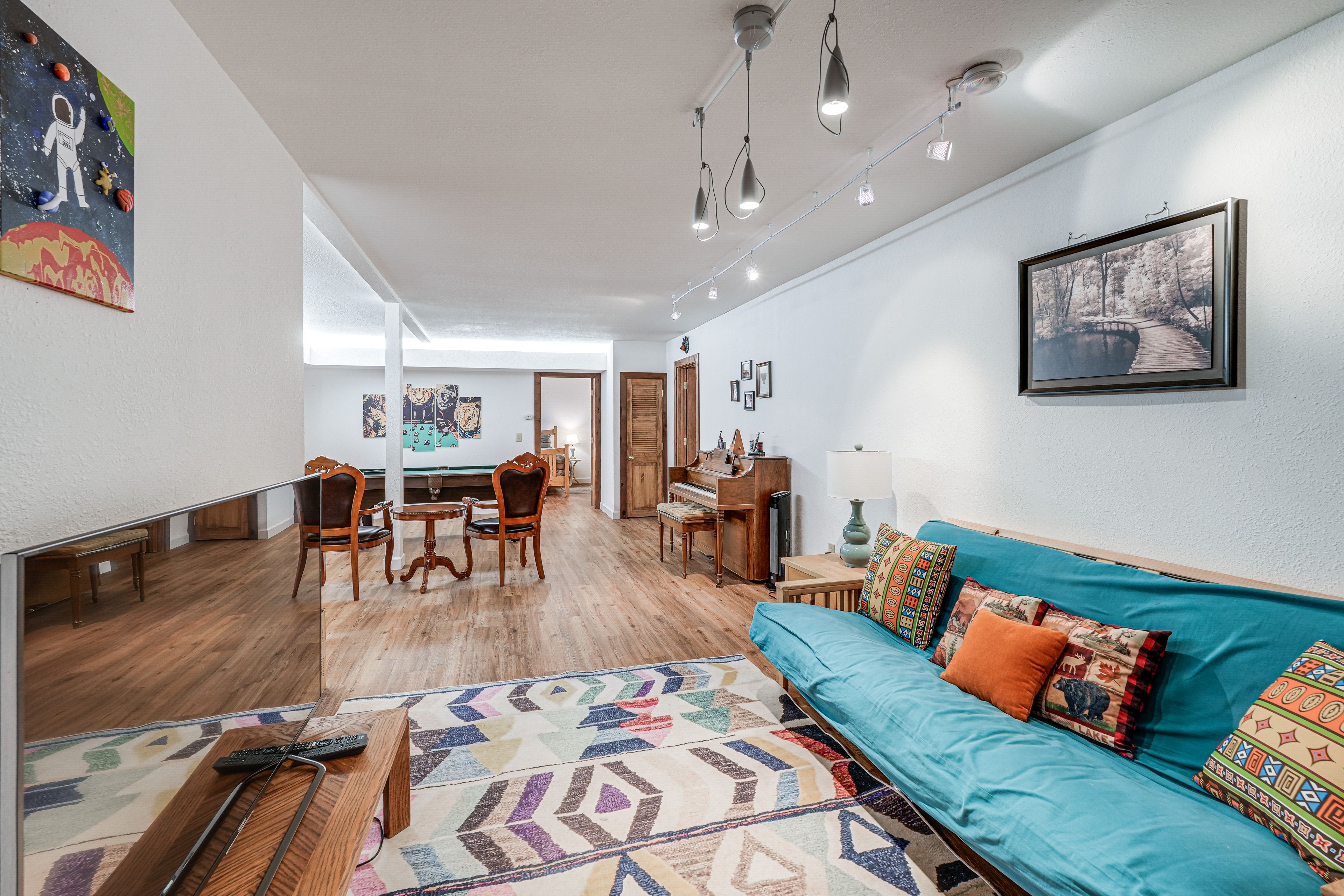 Game Room | Smart TV | Pool Table | Skee-Ball Game