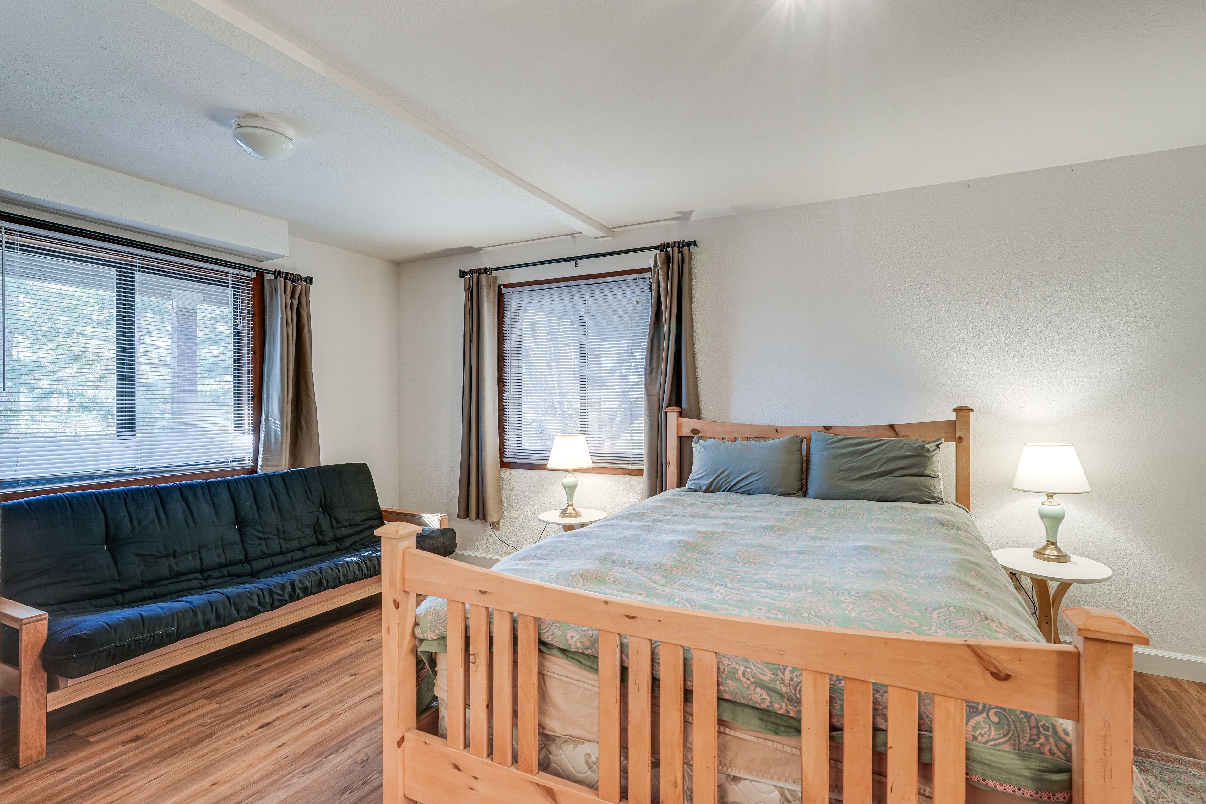 Bedroom 4 | Queen Bed | Futon