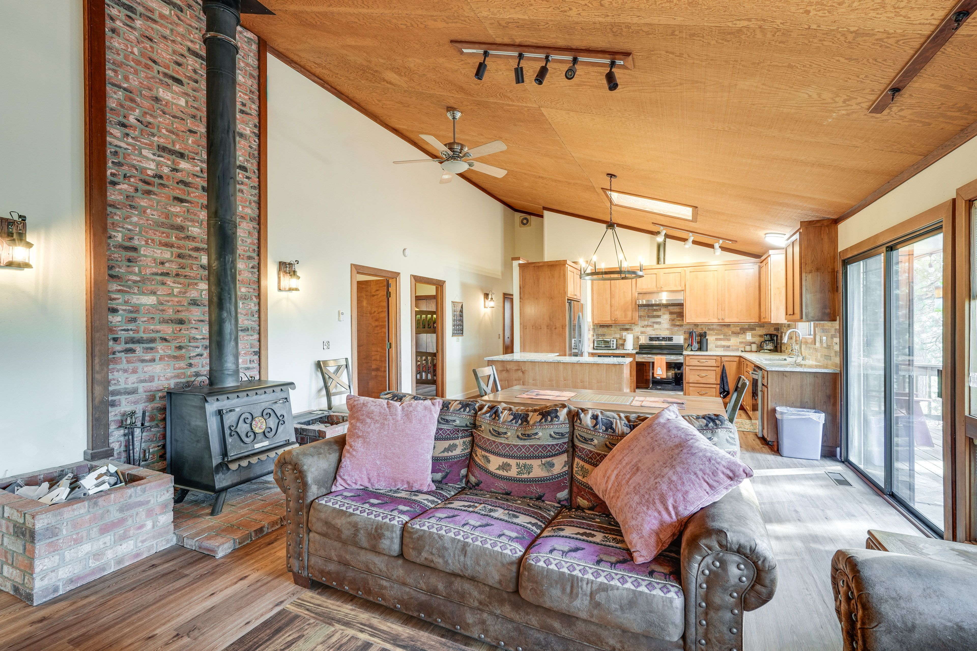 Arnold Vacation Rental | 4BR | 3BA | 2,688 Sq Ft | 4 Steps to Enter