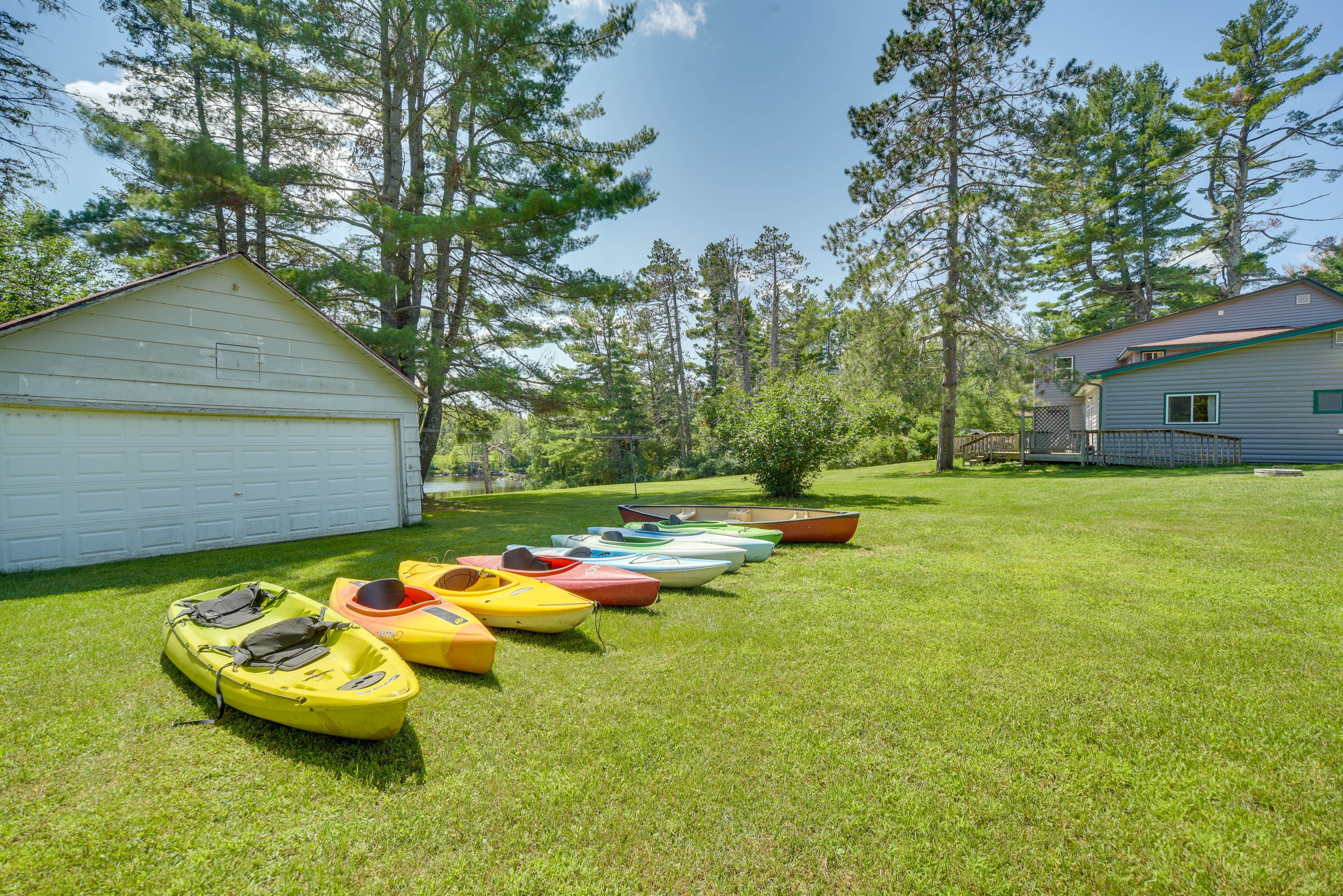 Kayaks & Canoe | Life Vests Provided