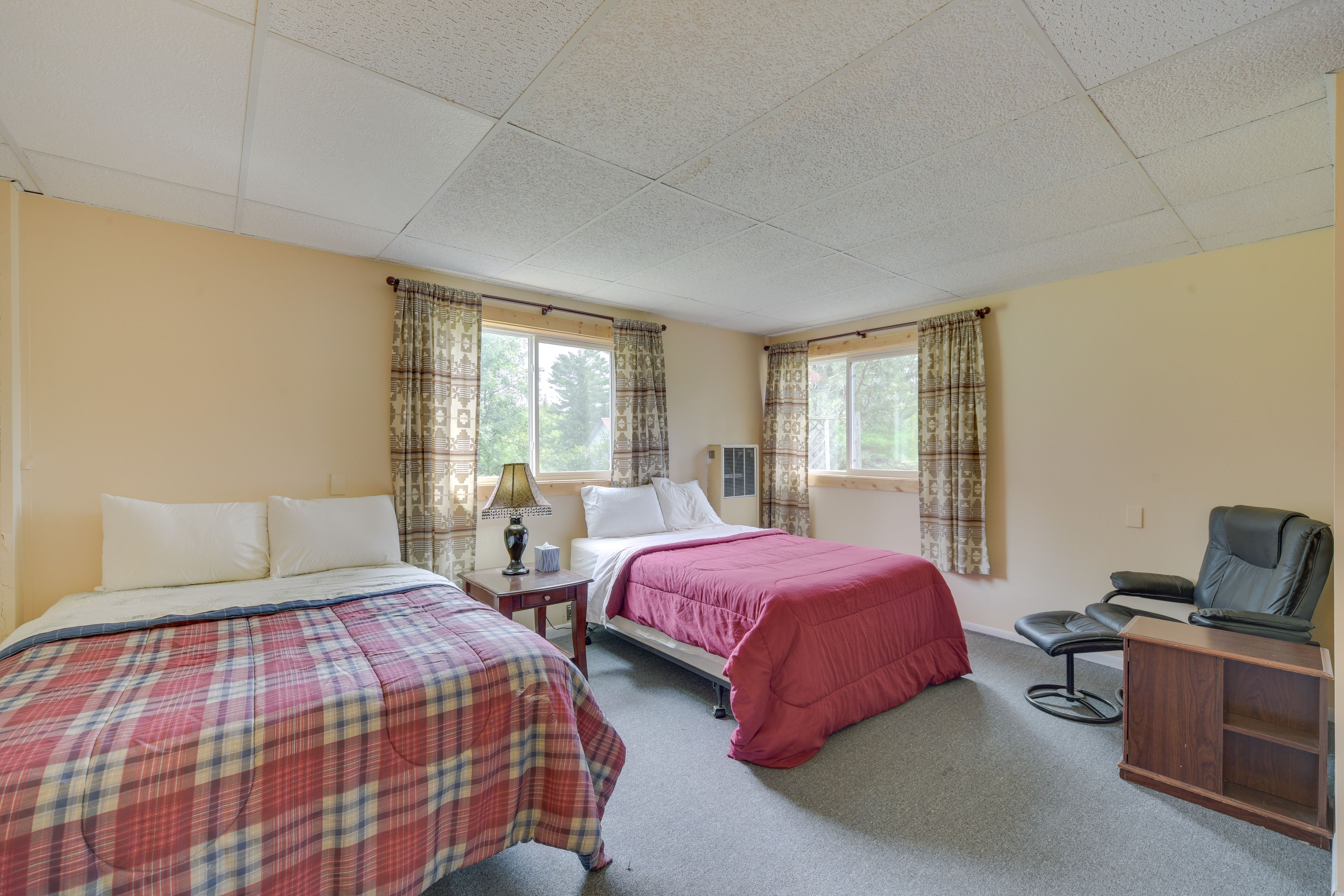 Bedroom 1 | 1st Floor | 2 Queen Beds | Linens Provided