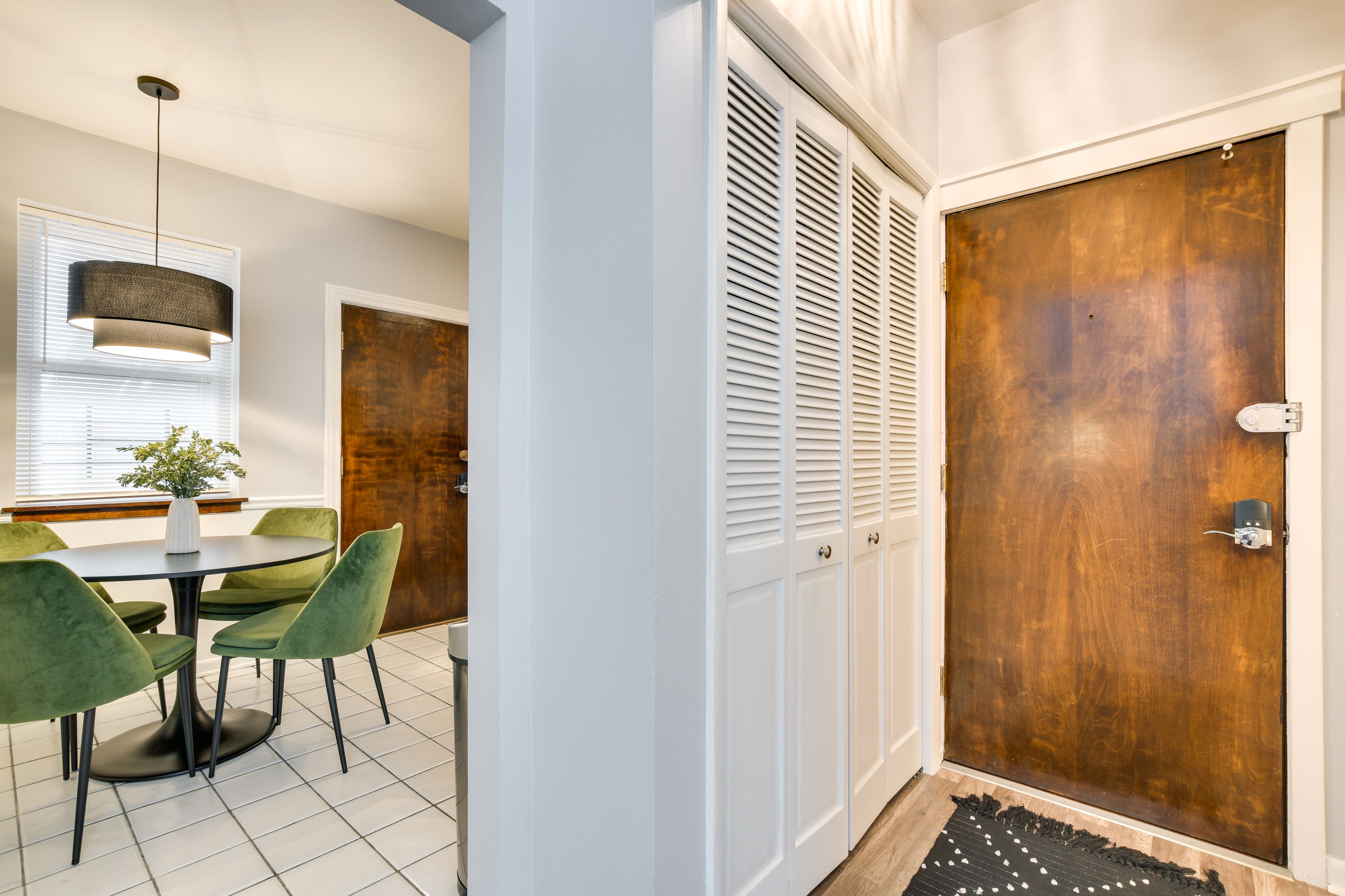 Entryway | Main Floor