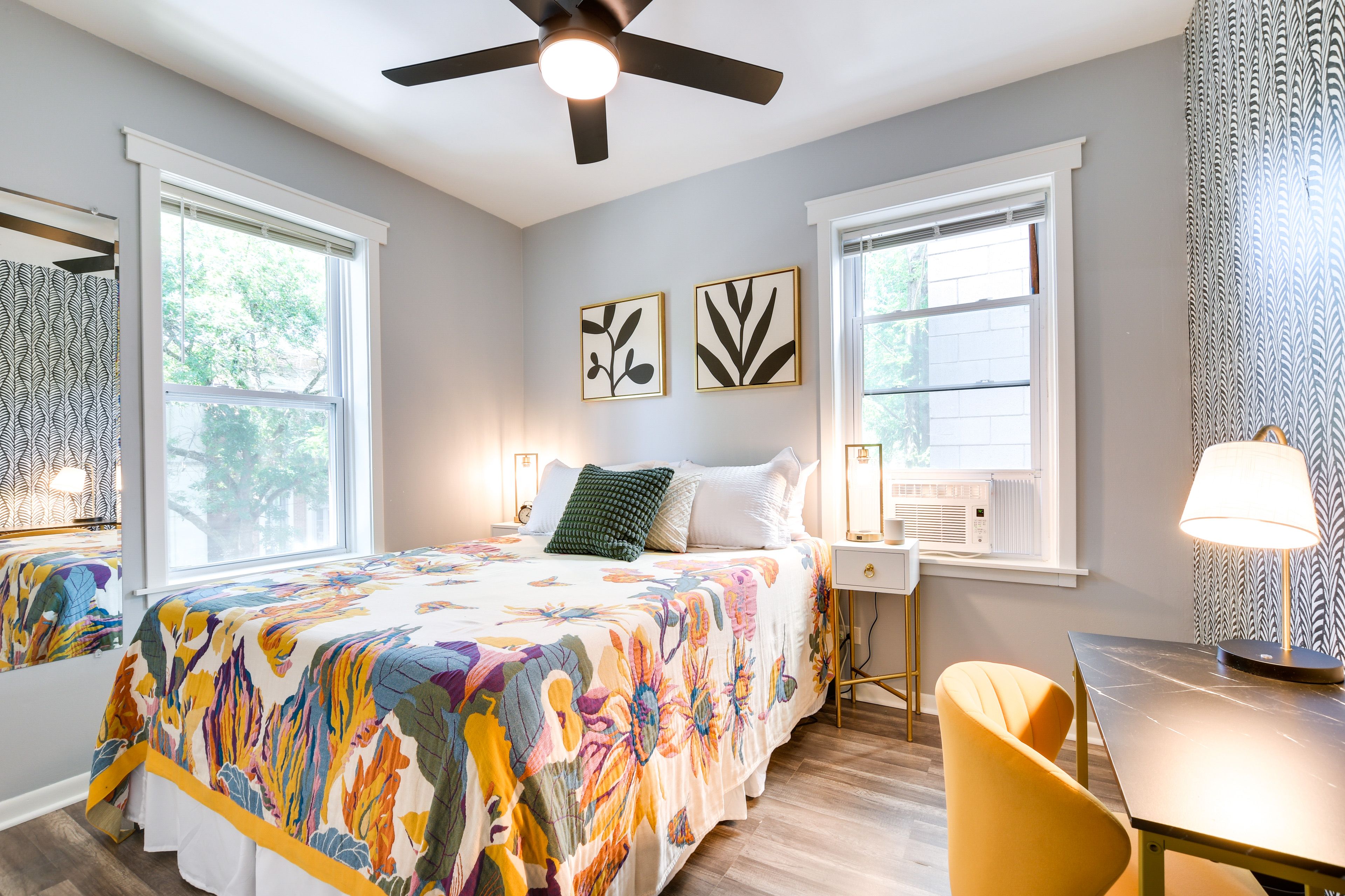 Bedroom | Queen Bed | Linens & Towels Provided