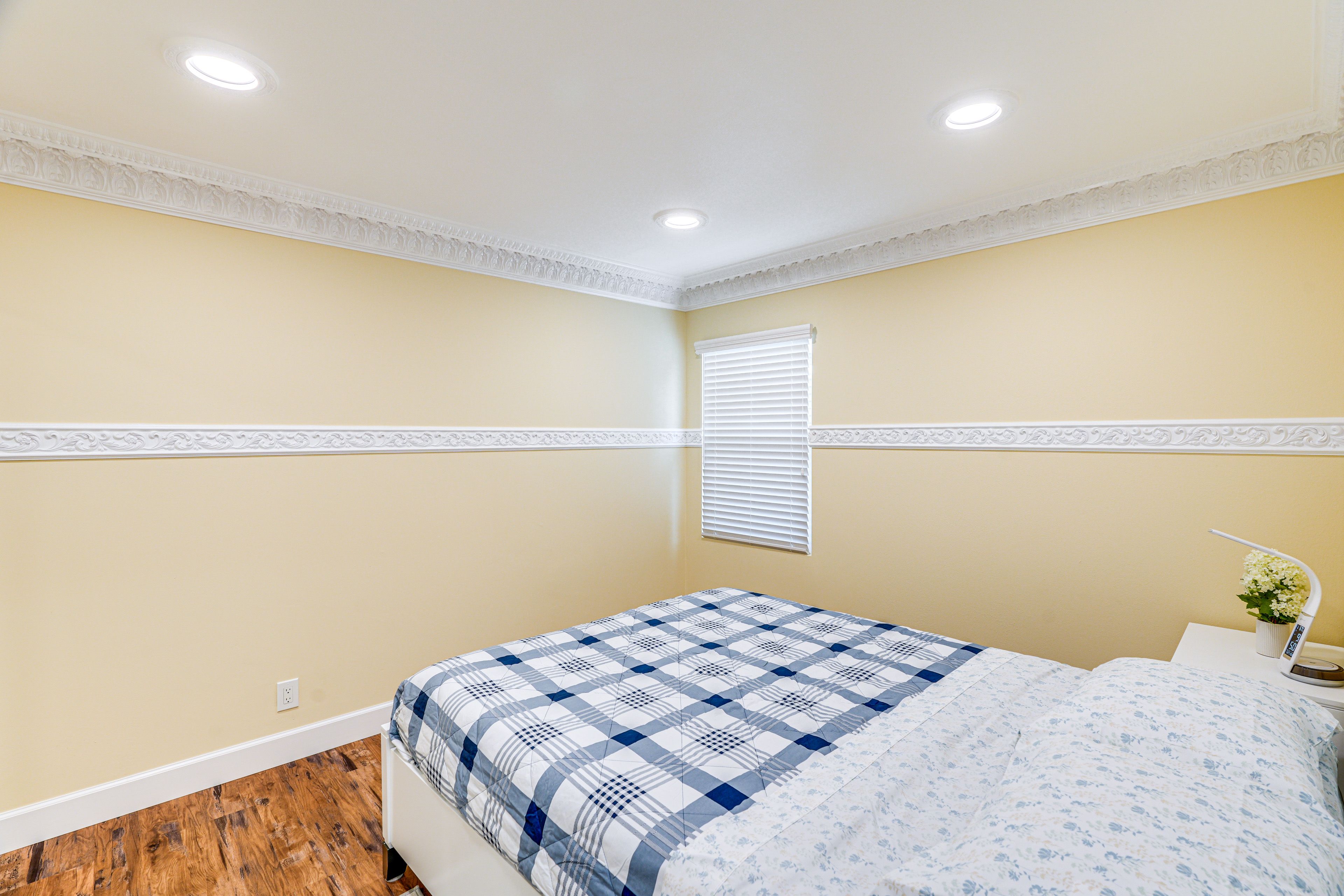 Bedroom 2 | Queen Bed