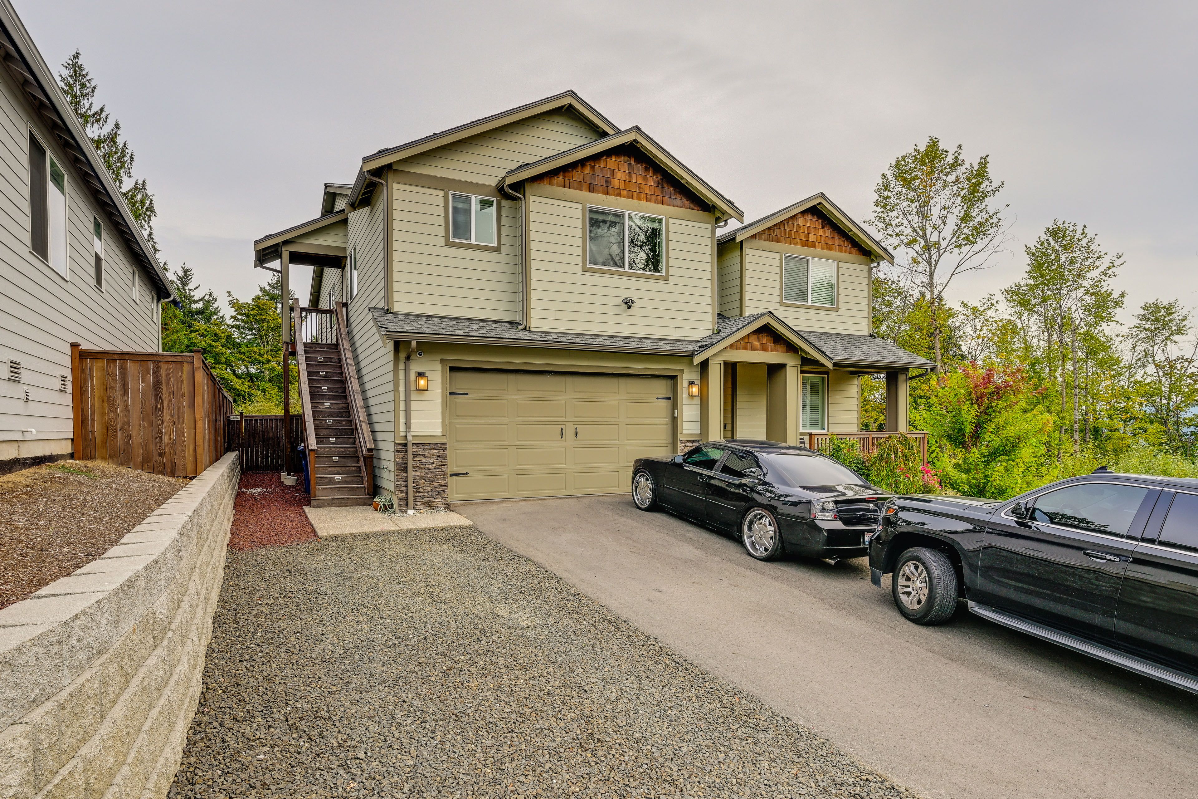 Apartment Exterior | Upper-Level Unit
