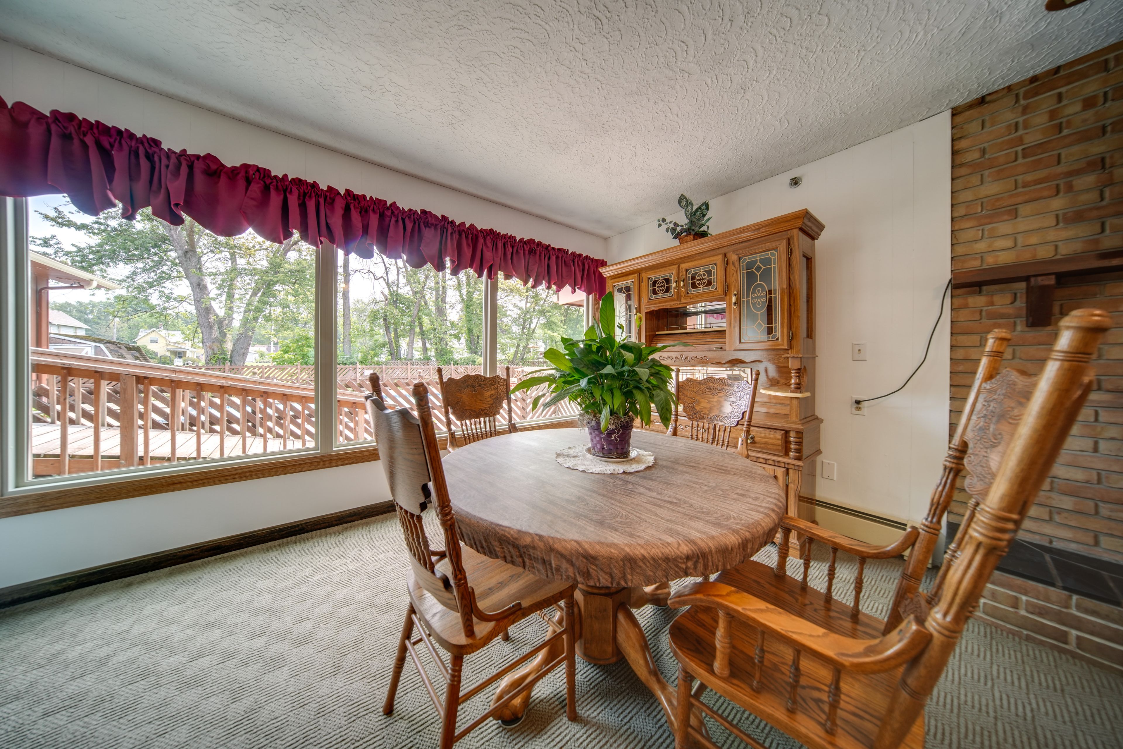 Breakfast Nook