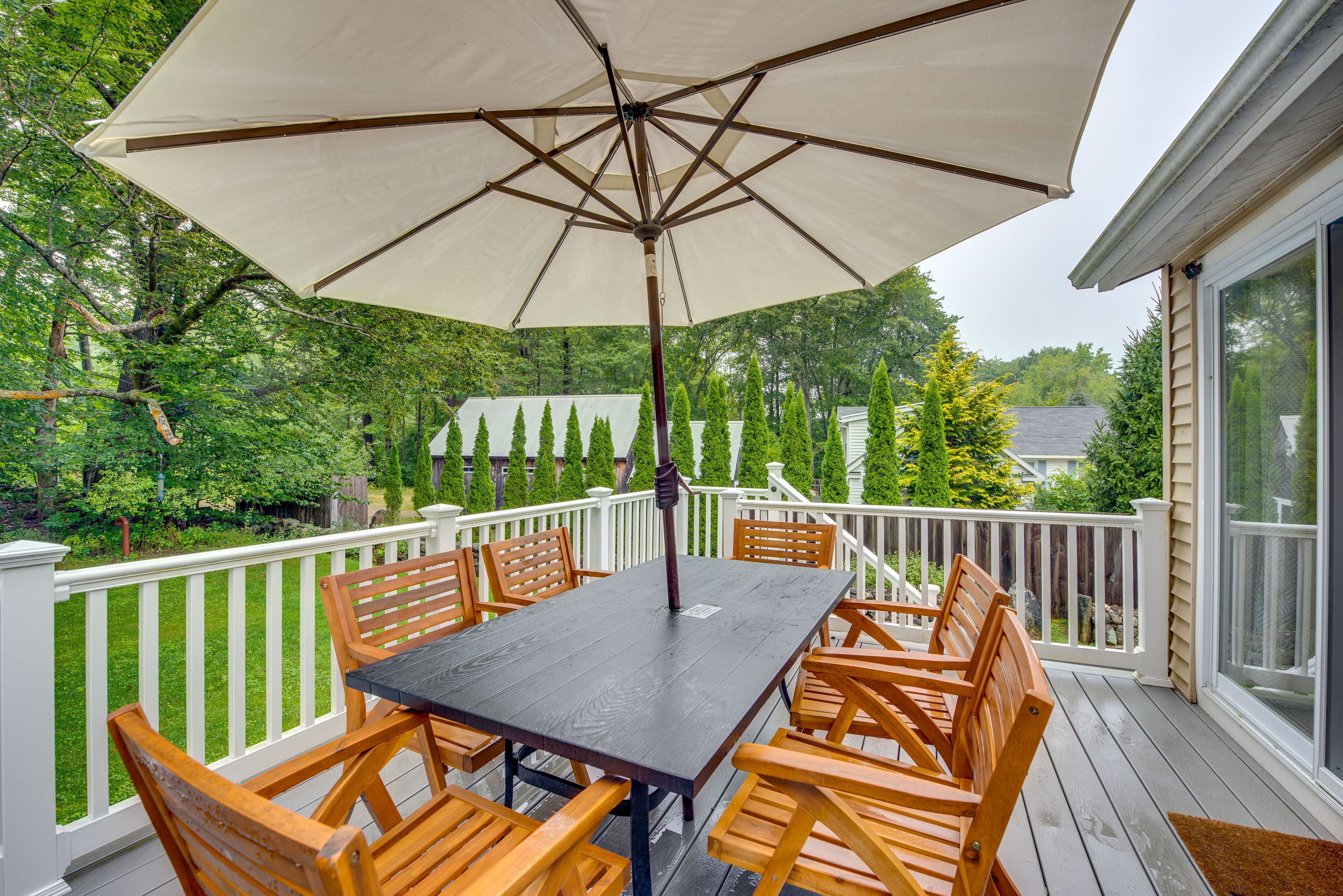Rye Vacation Rental | 3BR | 2BA | 1,400 Sq Ft | Stairs Required