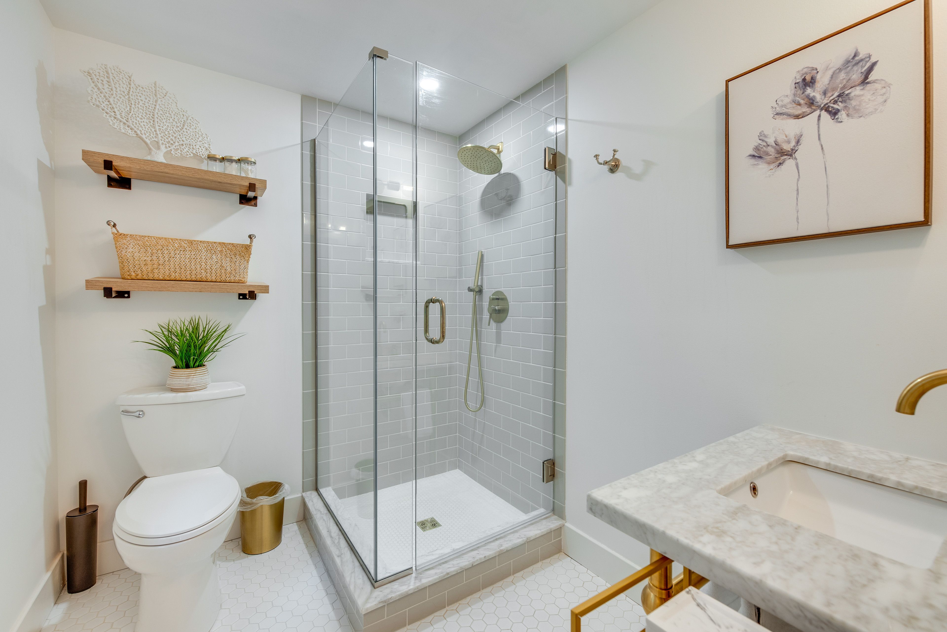 En-Suite Bathroom