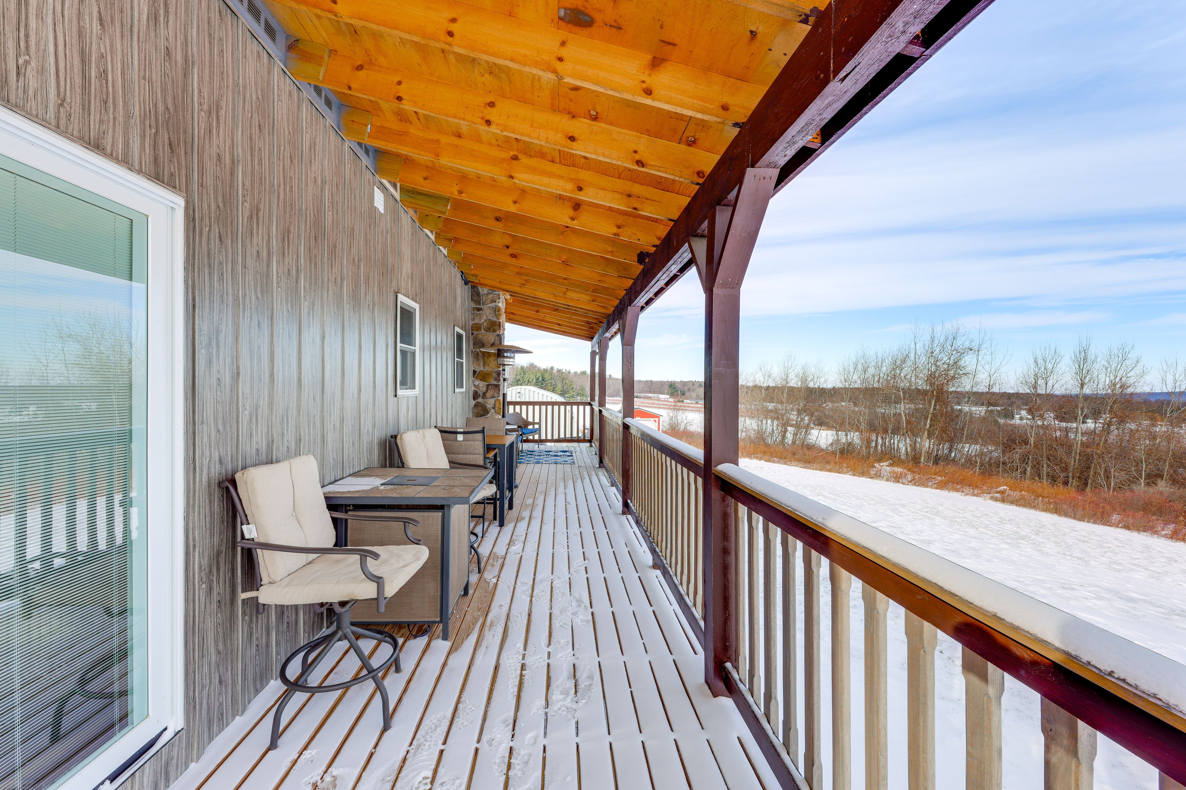 Furnished Deck | Table w/ Gas Fire Pit | Standing Heaters