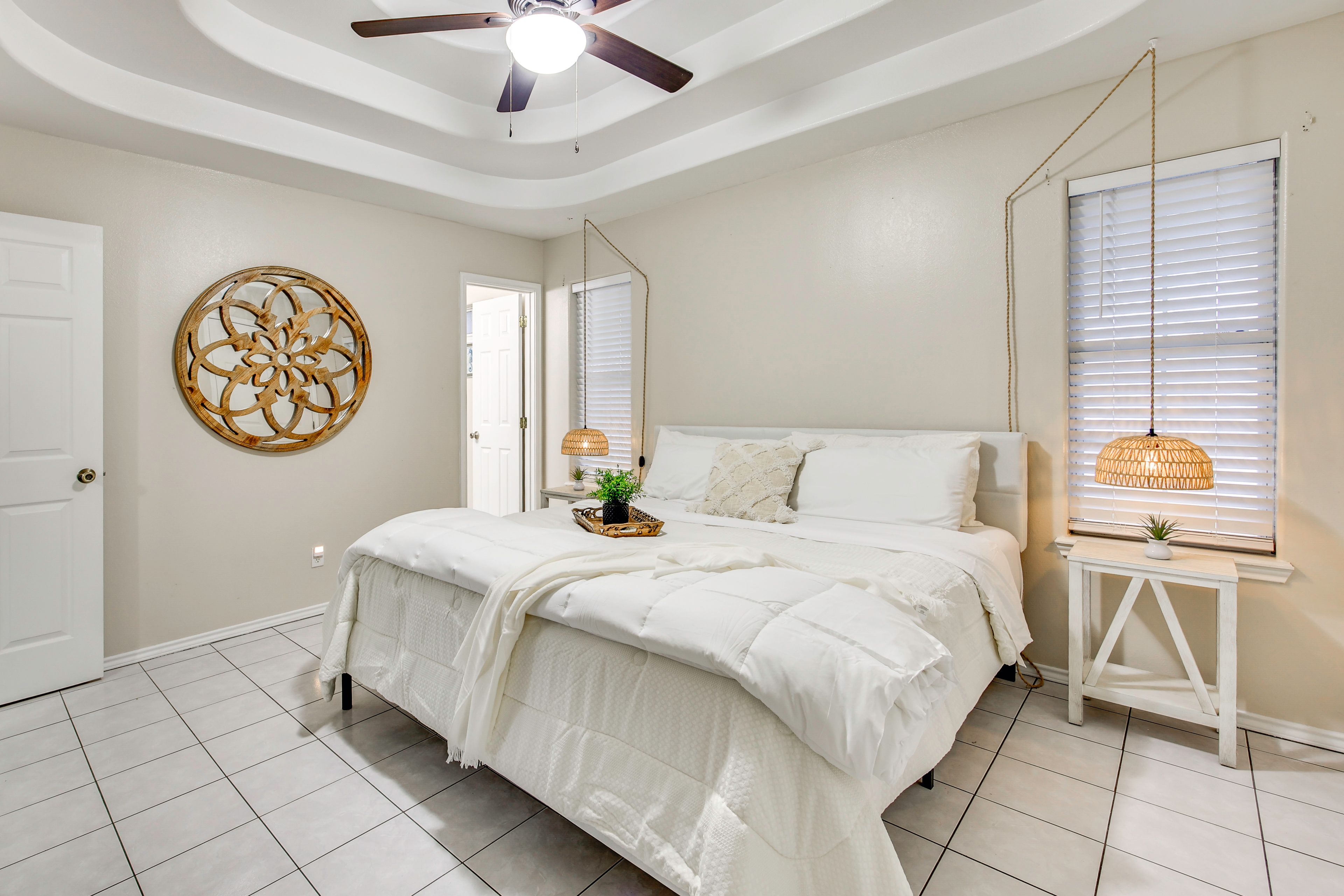 Bedroom 1 | King Bed