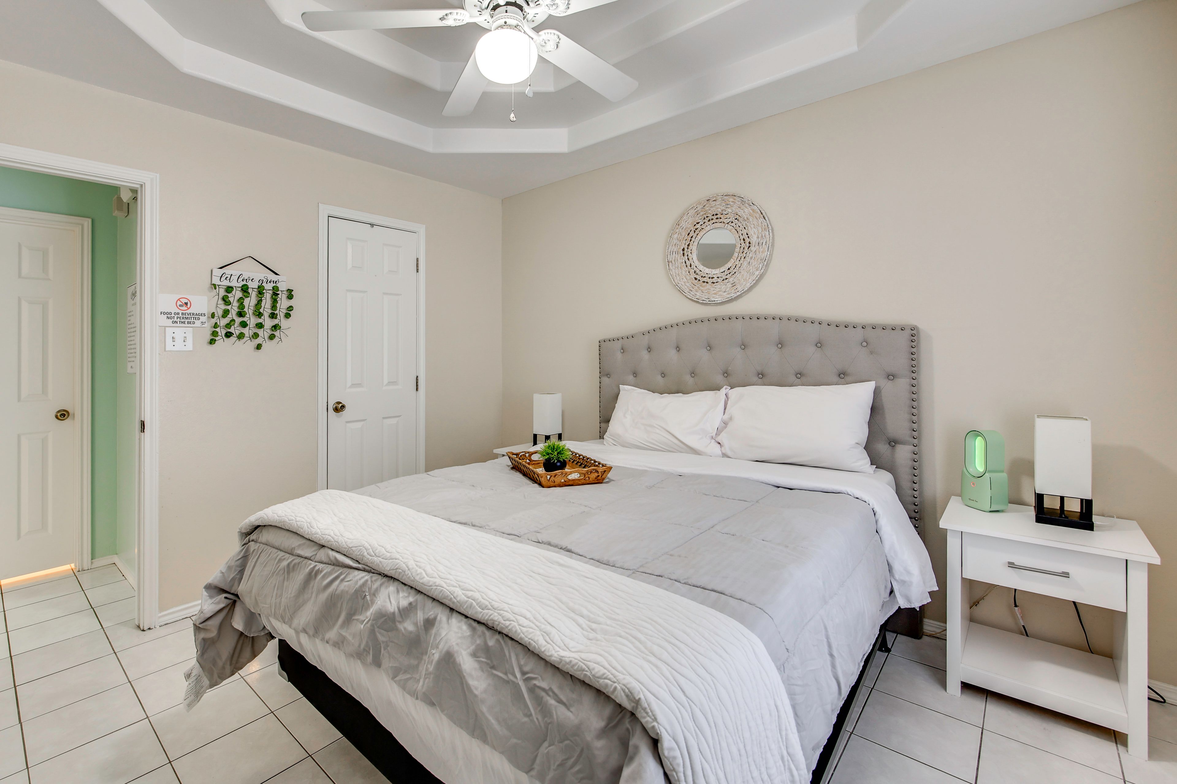 Bedroom 2 | Queen Bed